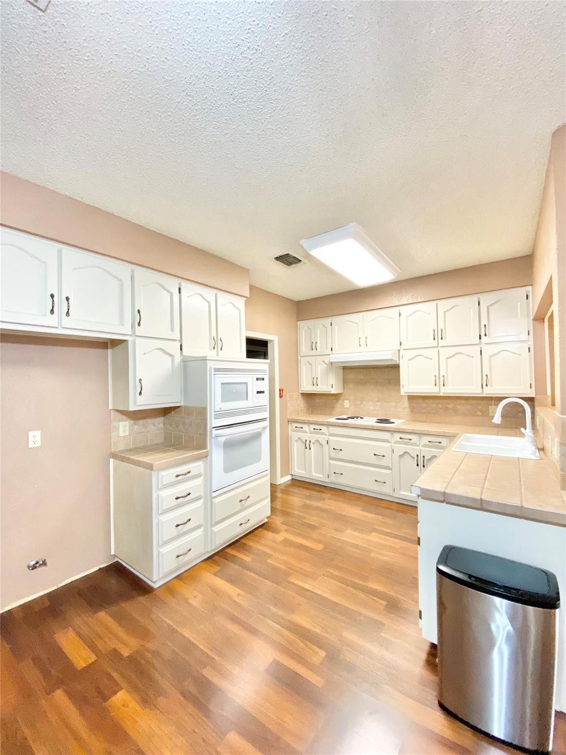 5714 Louise Way Drive Arlington TX 76017