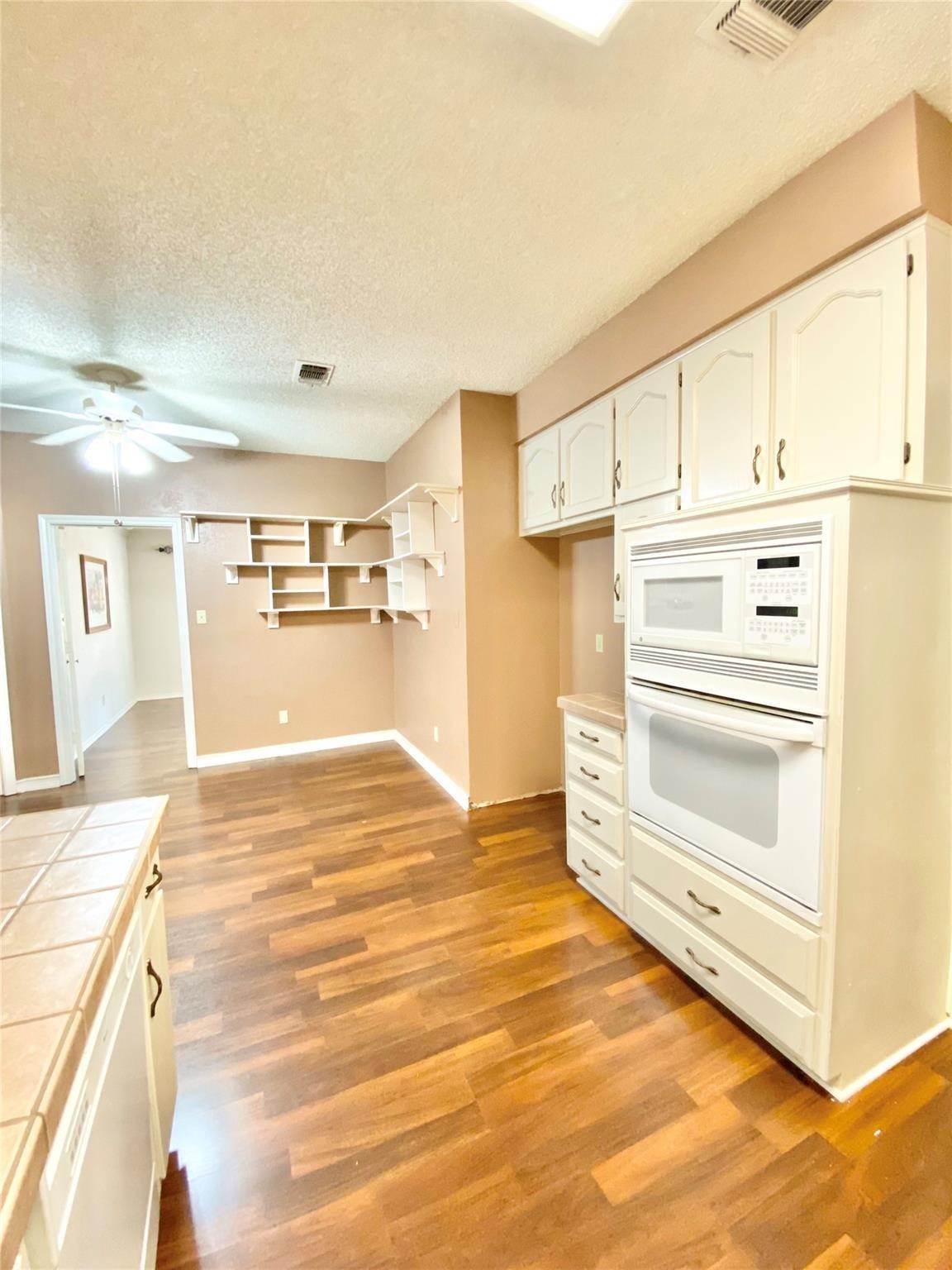 5714 Louise Way Drive Arlington TX 76017