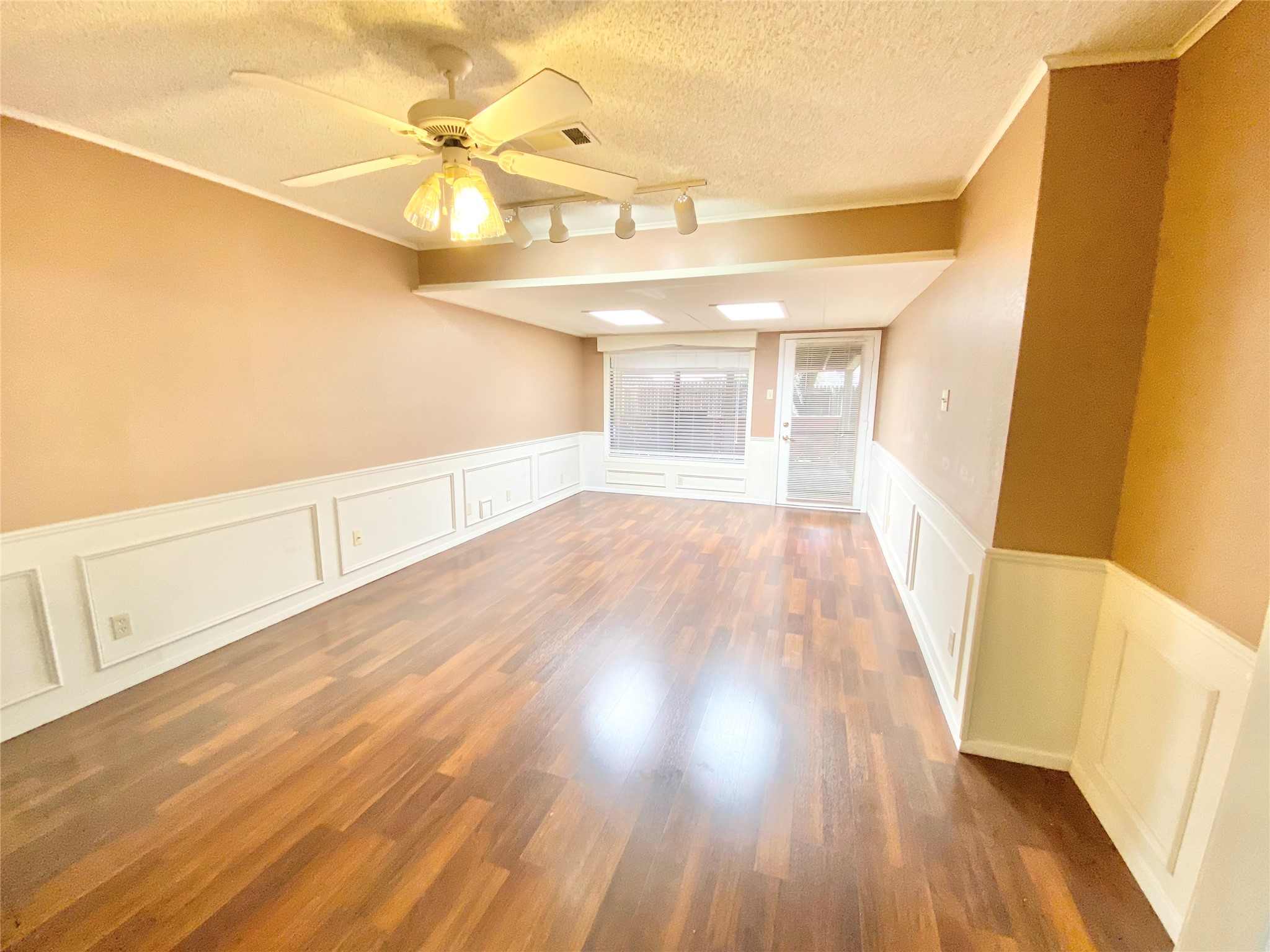 5714 Louise Way Drive Arlington TX 76017