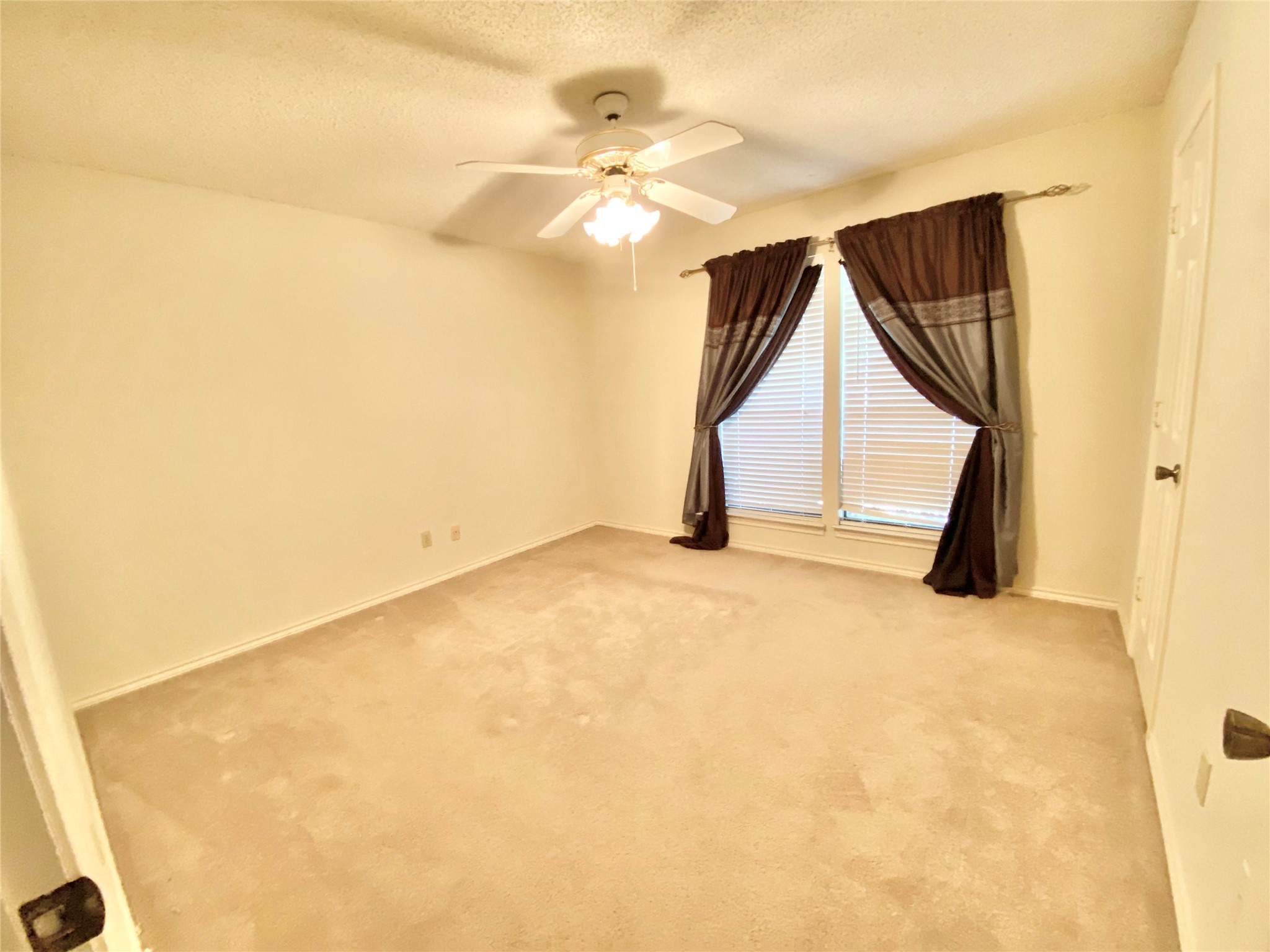 5714 Louise Way Drive Arlington TX 76017