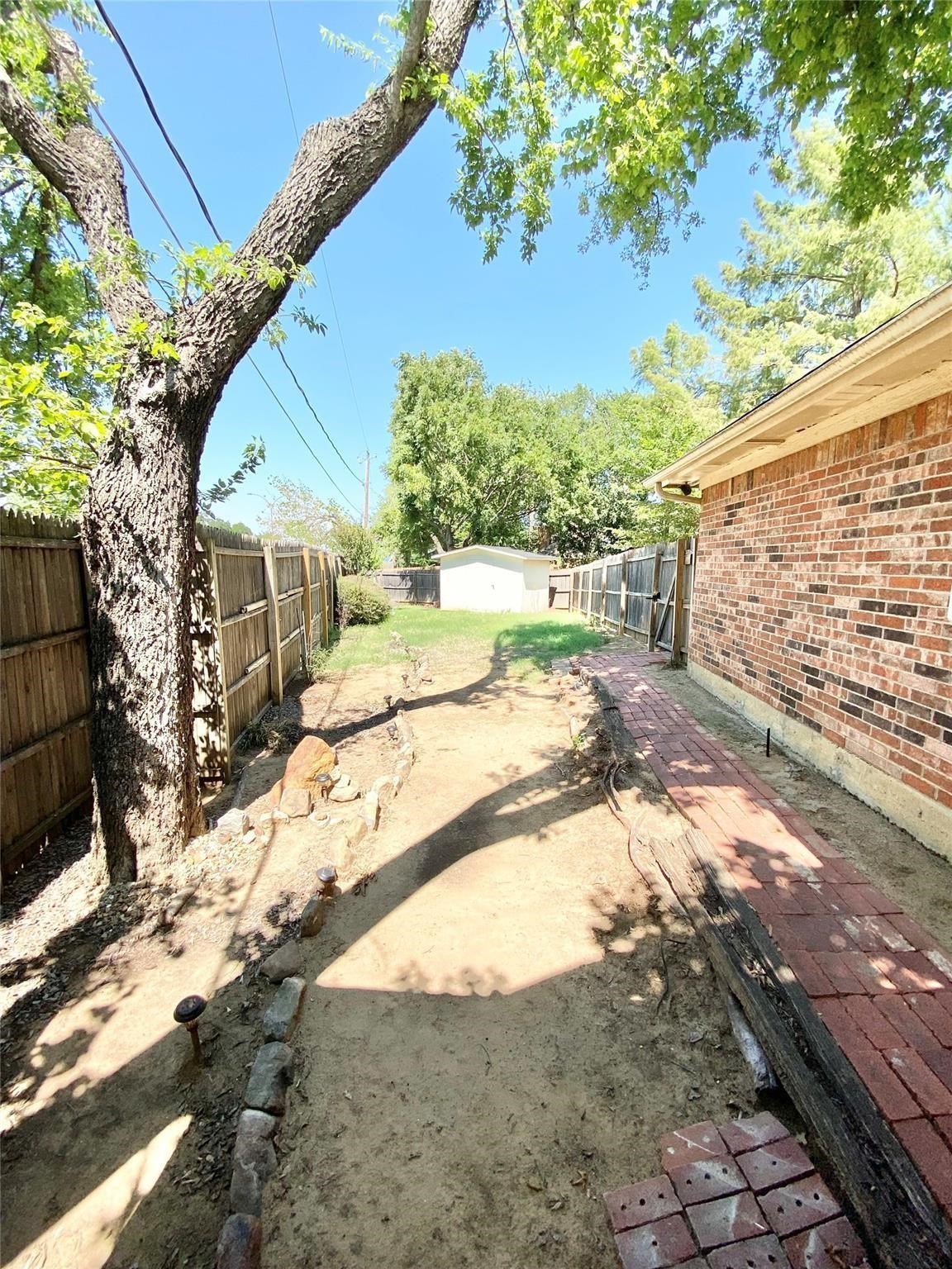 5714 Louise Way Drive Arlington TX 76017
