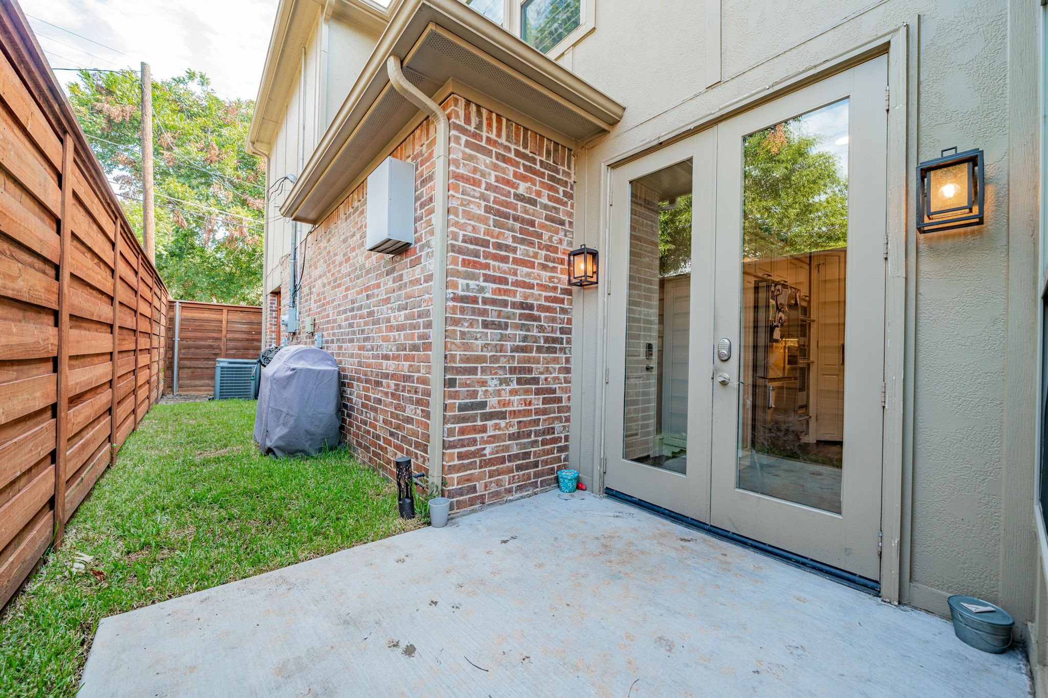 5517 Longview Street Dallas TX 75206
