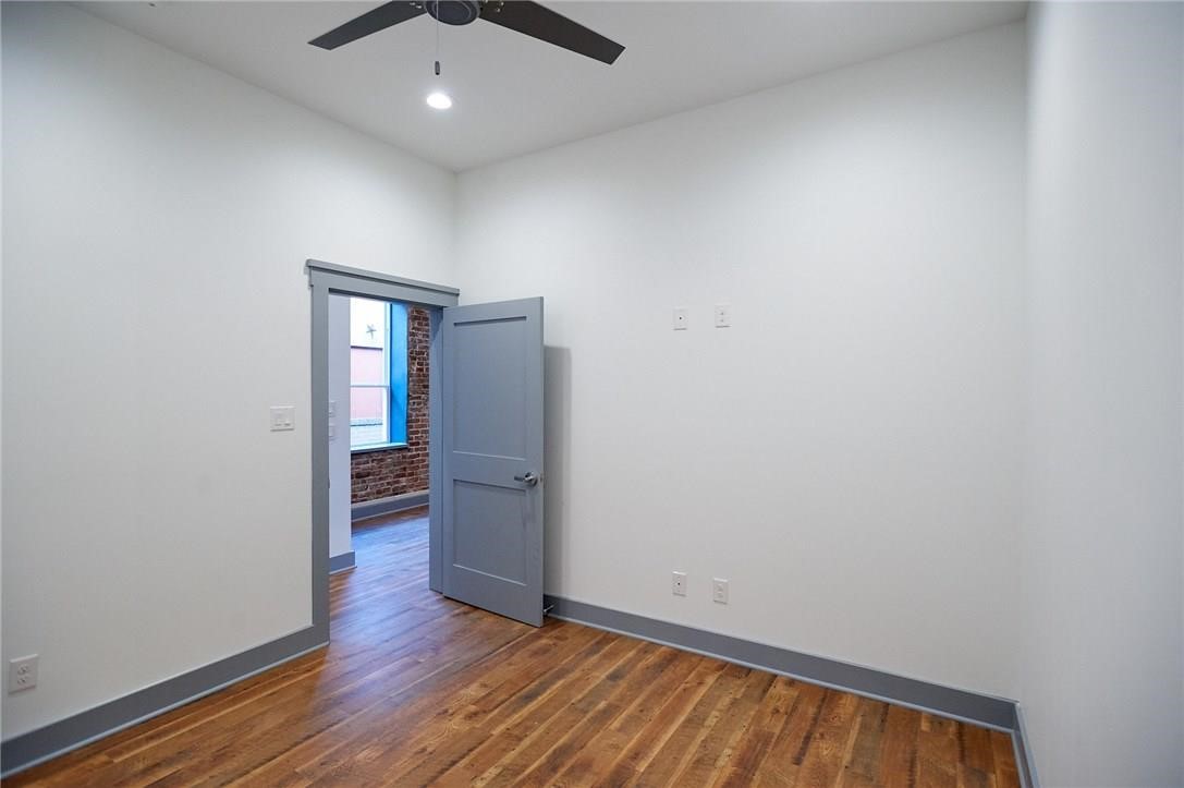 200 W Brown Street Ennis TX 75119