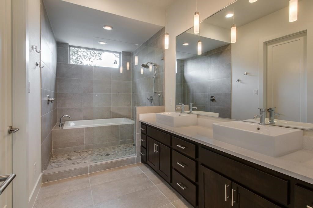 5816 Lindell Avenue Dallas TX 75206