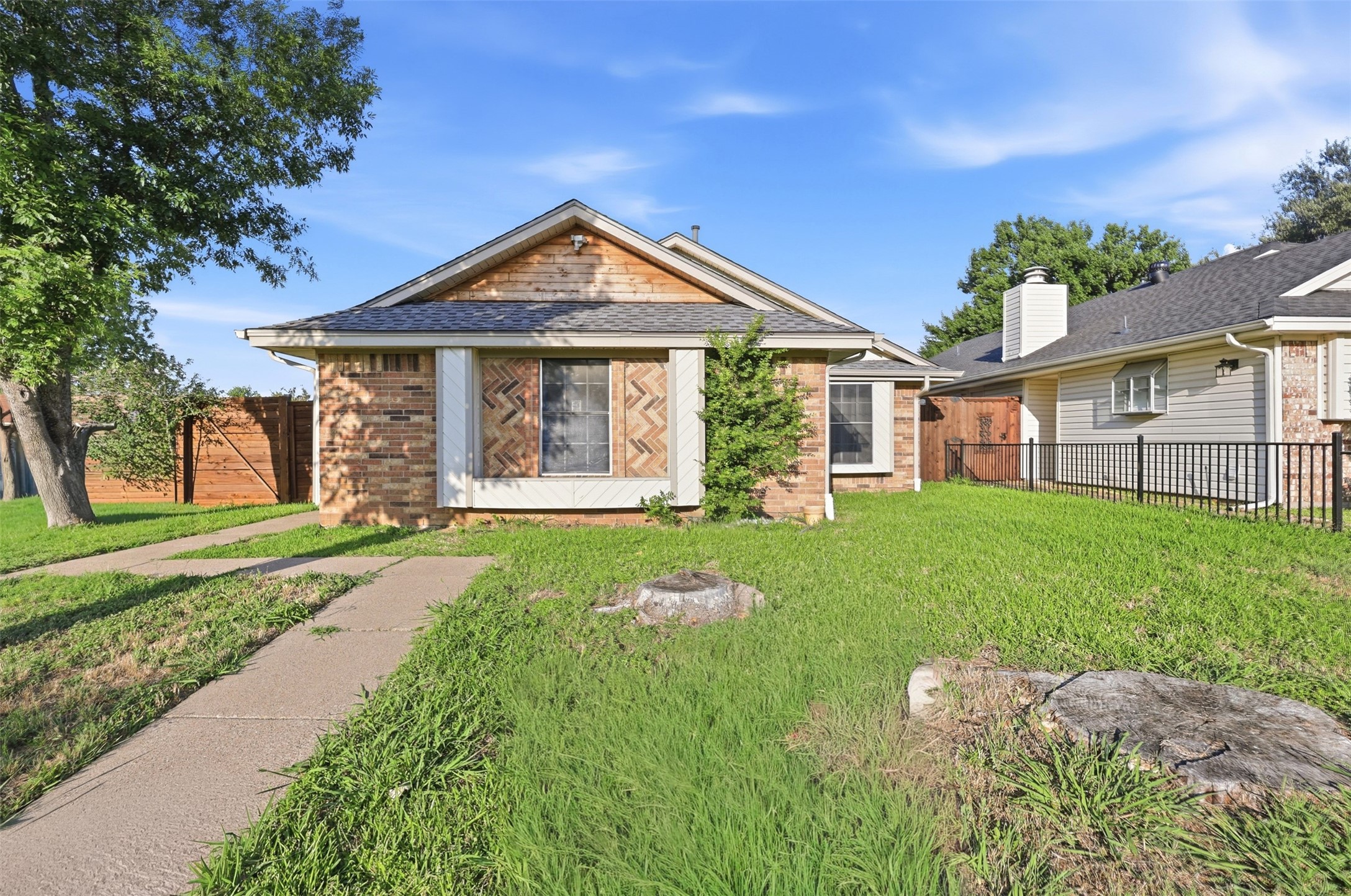 324 Crooked Lane Mesquite TX 75149