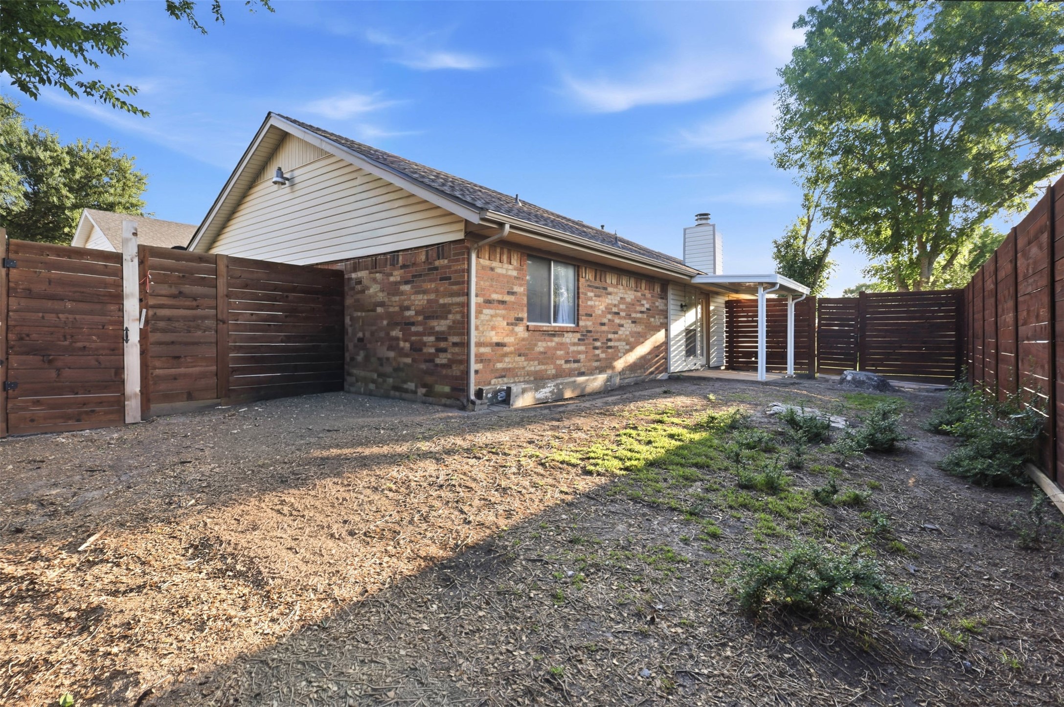 324 Crooked Lane Mesquite TX 75149