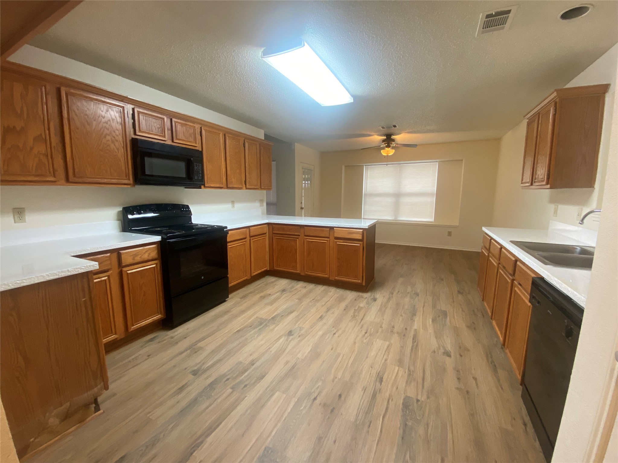 1227 Reeves Lane Cedar Hill TX 75104