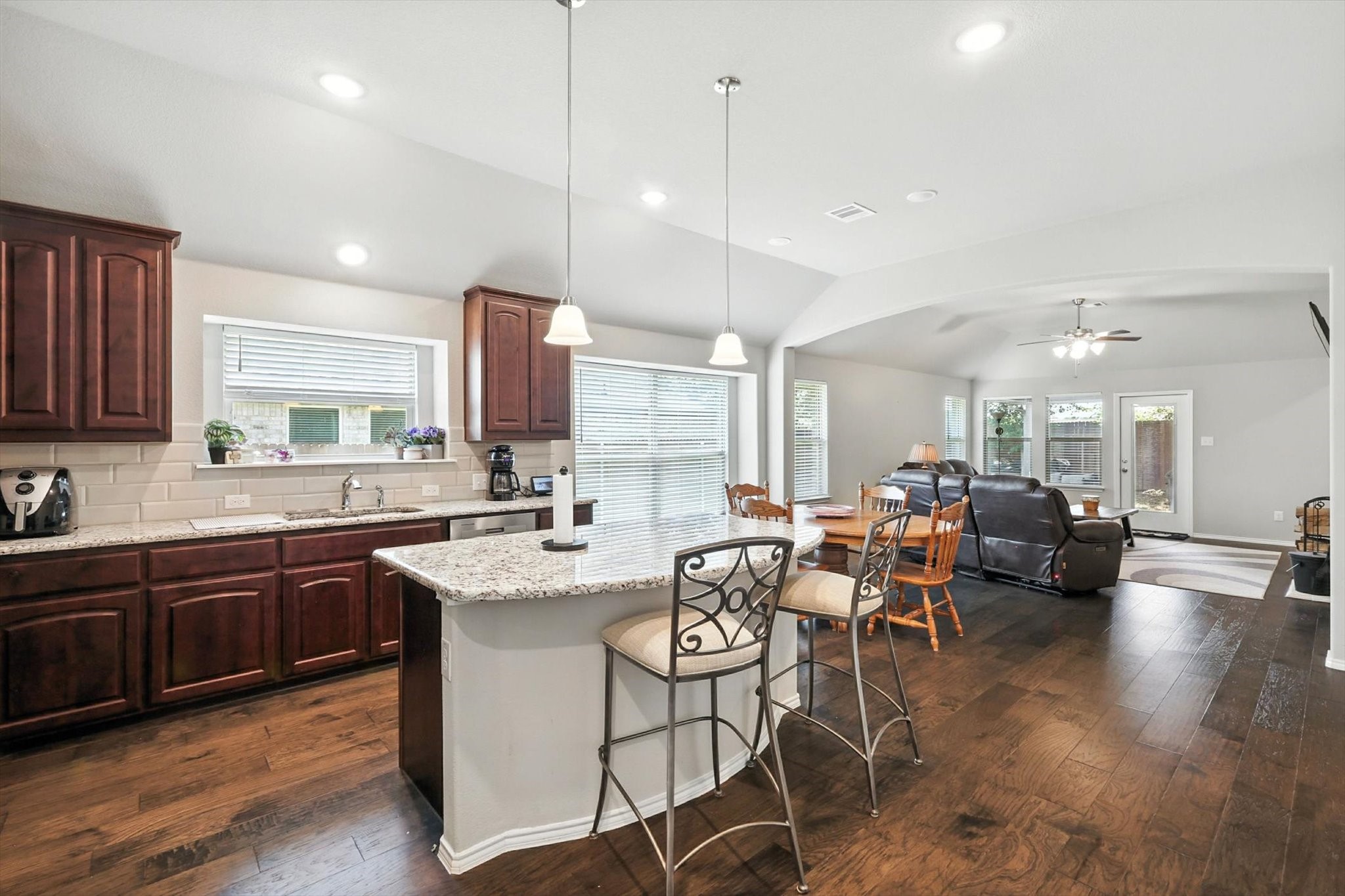 221 Gardenia Drive Azle TX 76020