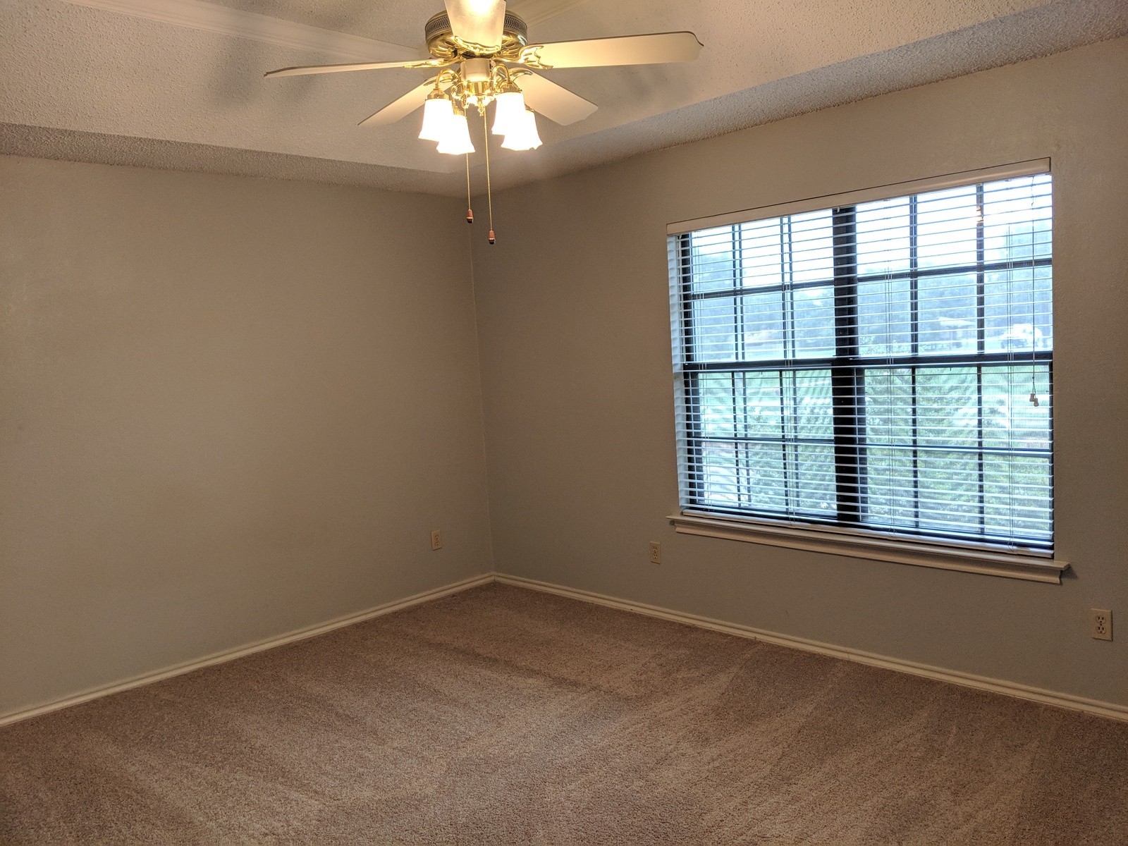 2705 Cummings Drive Bedford TX 76021