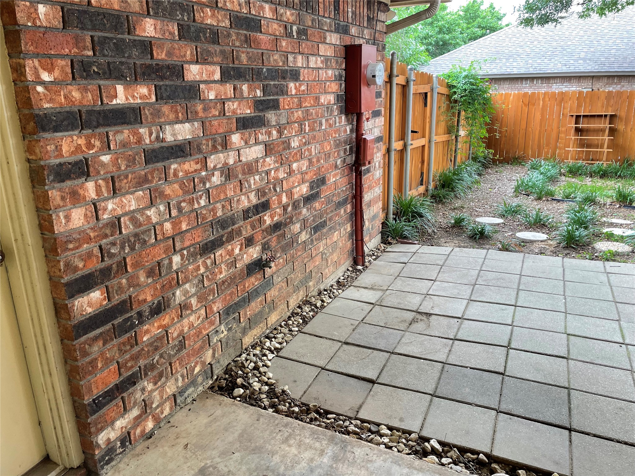 2705 Cummings Drive Bedford TX 76021