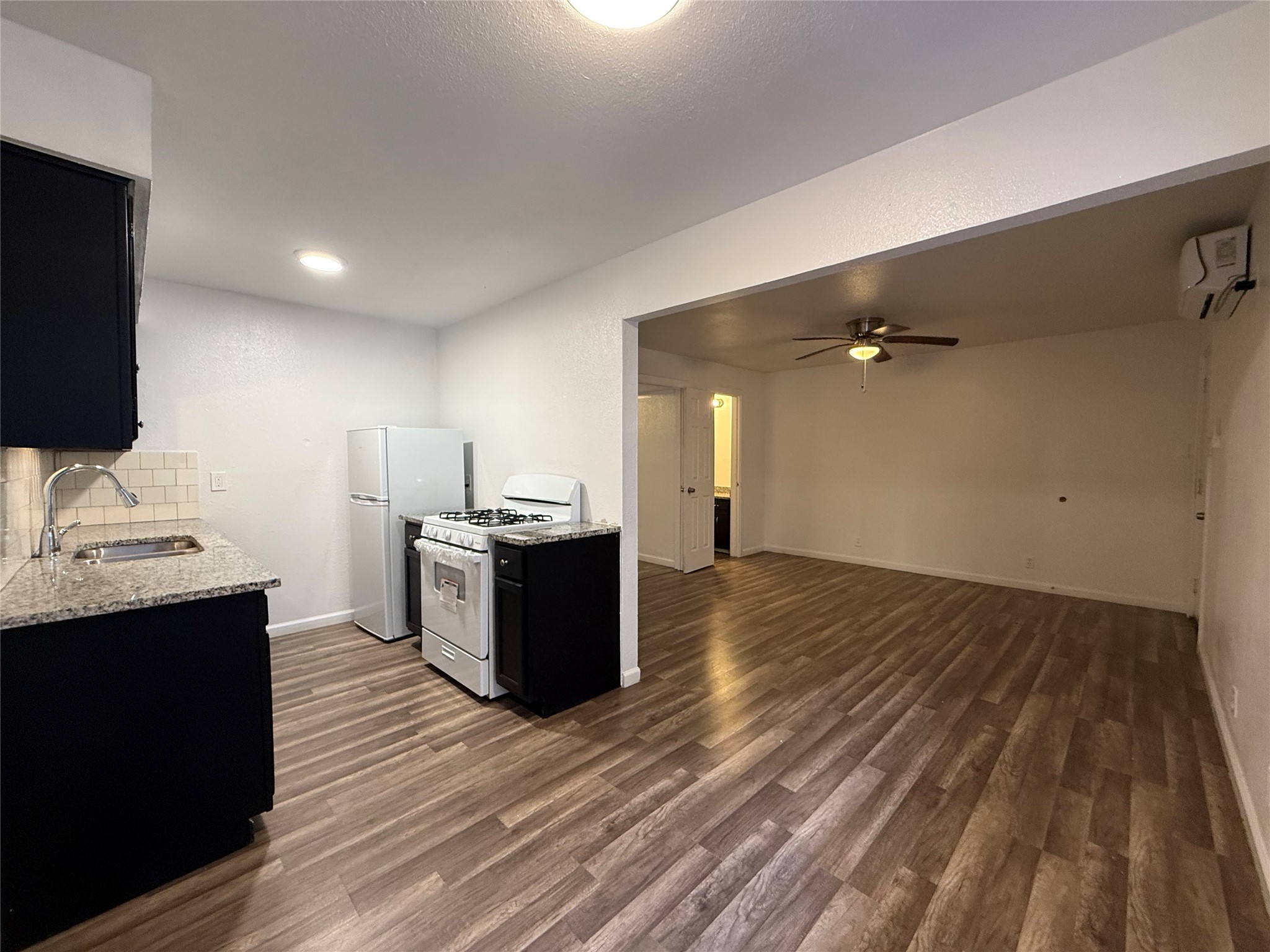 2701 Hemphill Fort Worth TX 76110