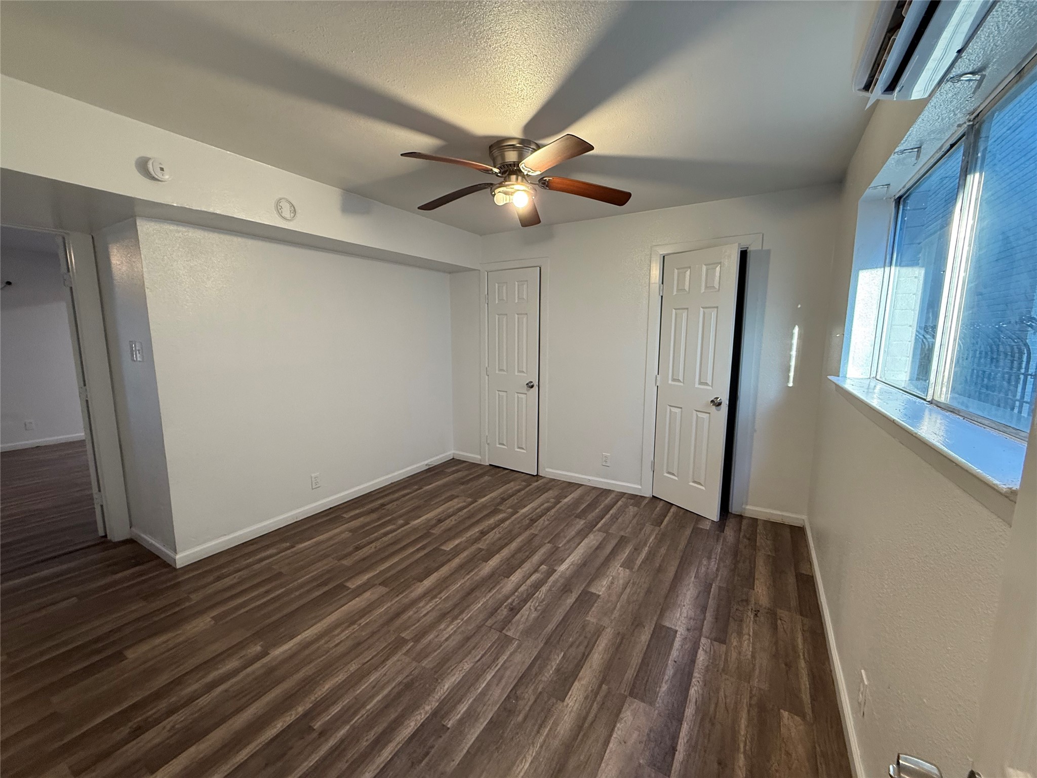 2701 Hemphill Fort Worth TX 76110