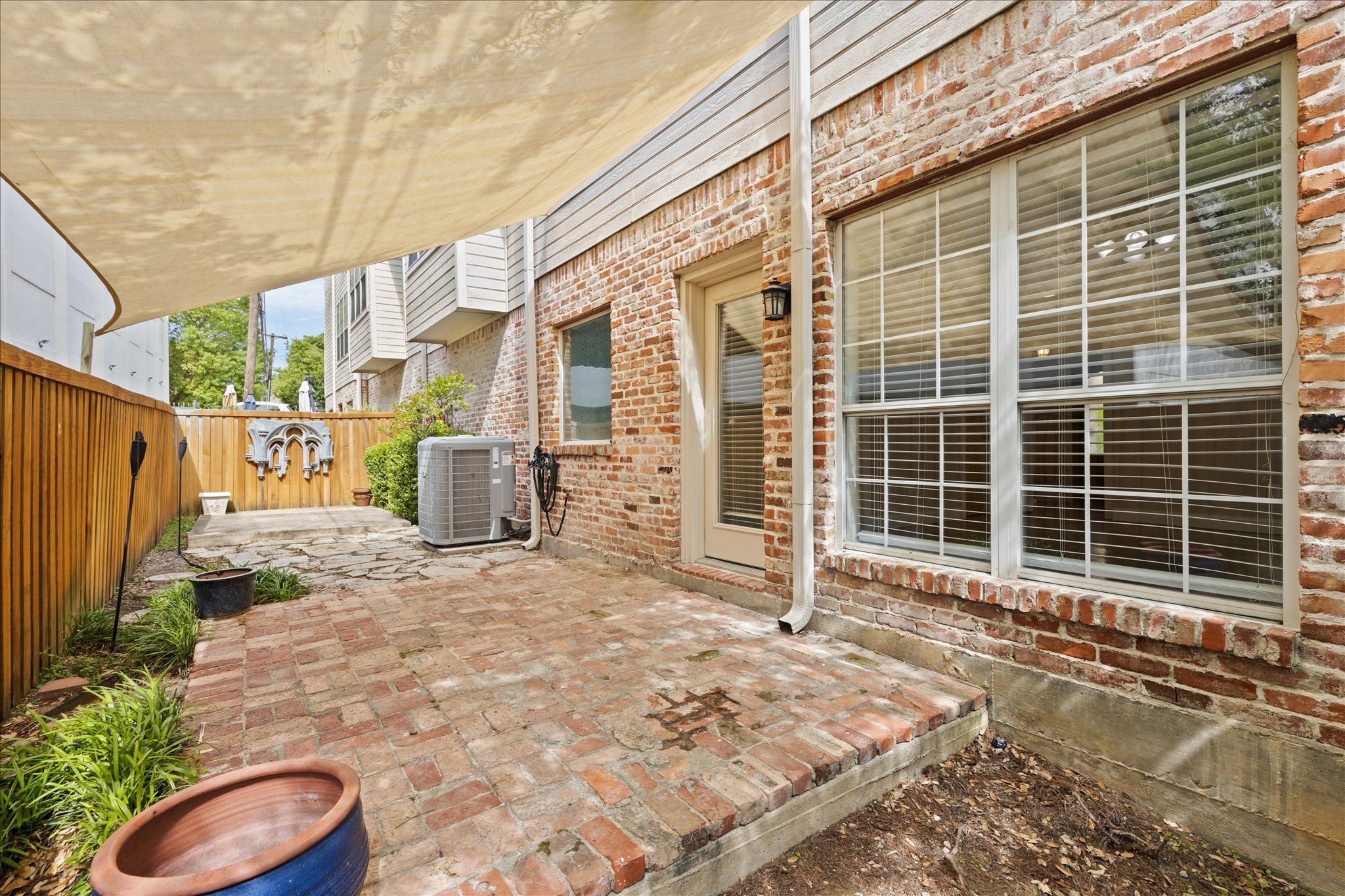 2005 Kidwell Street Dallas TX 75214