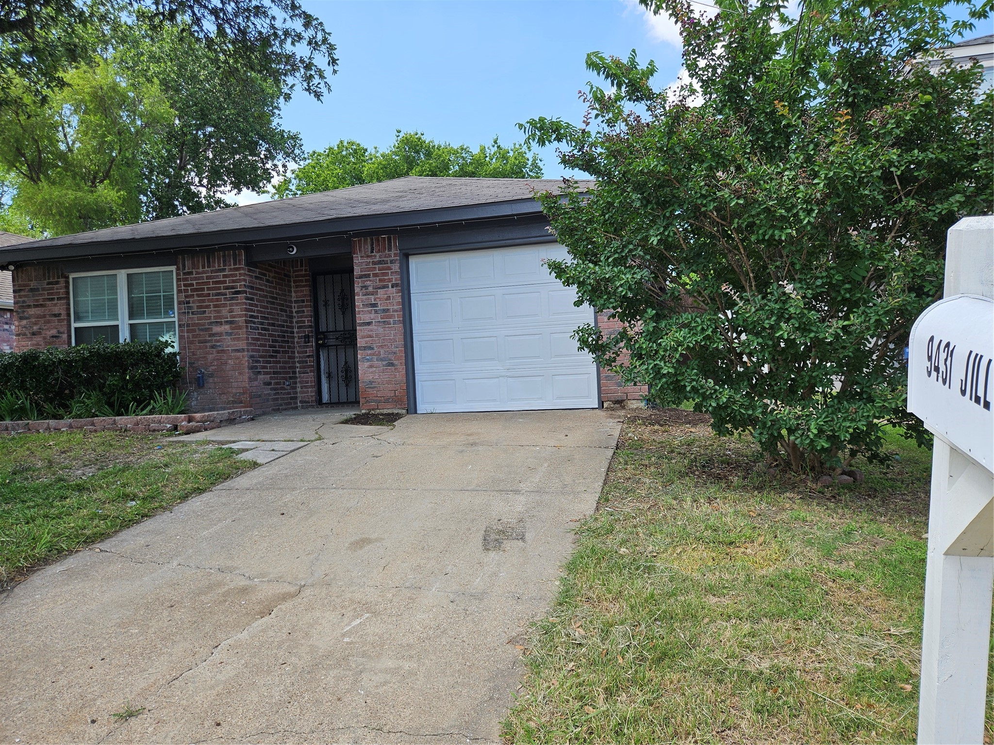 9431 Jill Lane Dallas TX 75227