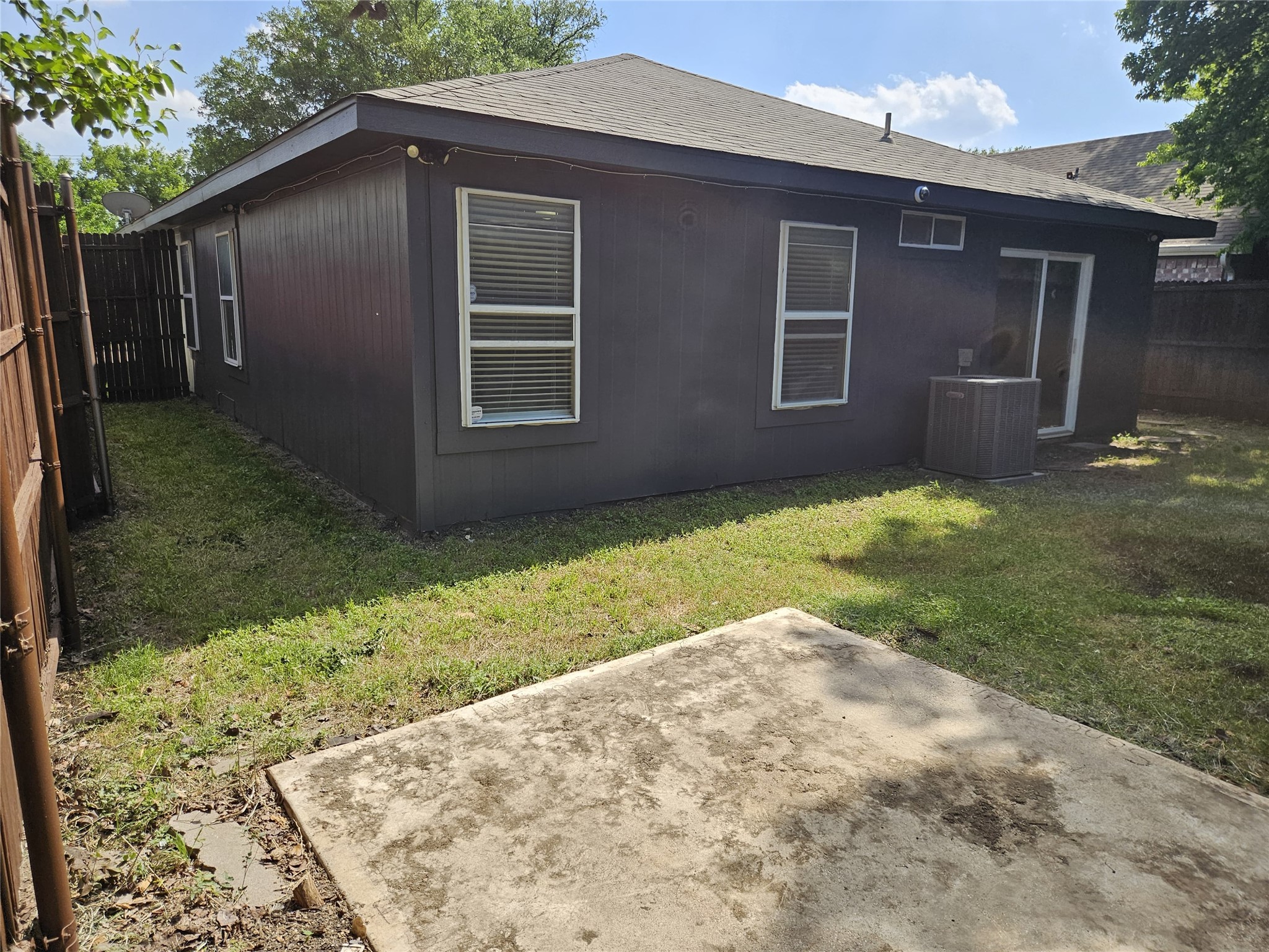 9431 Jill Lane Dallas TX 75227