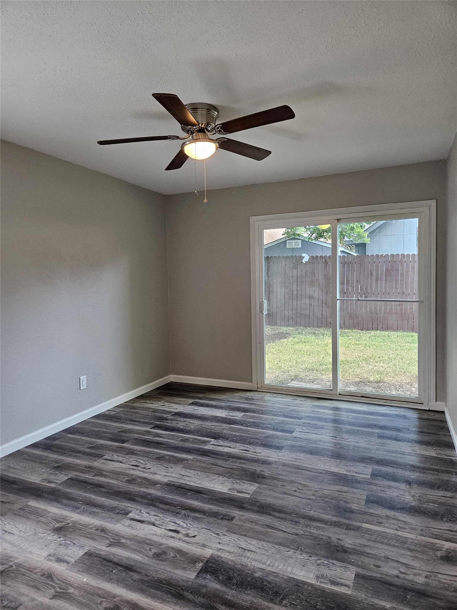 9431 Jill Lane Dallas TX 75227