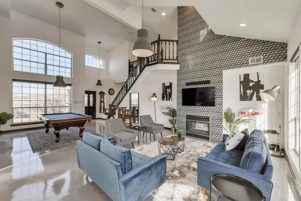 8324 Autumncrest Court Dallas TX 75249