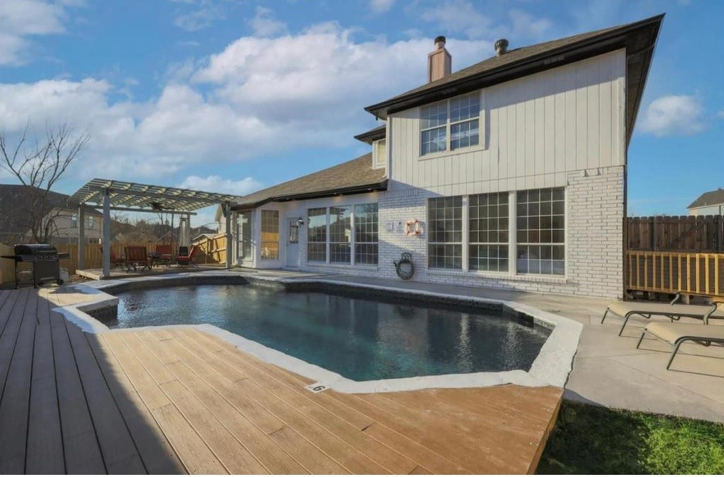 8324 Autumncrest Court Dallas TX 75249