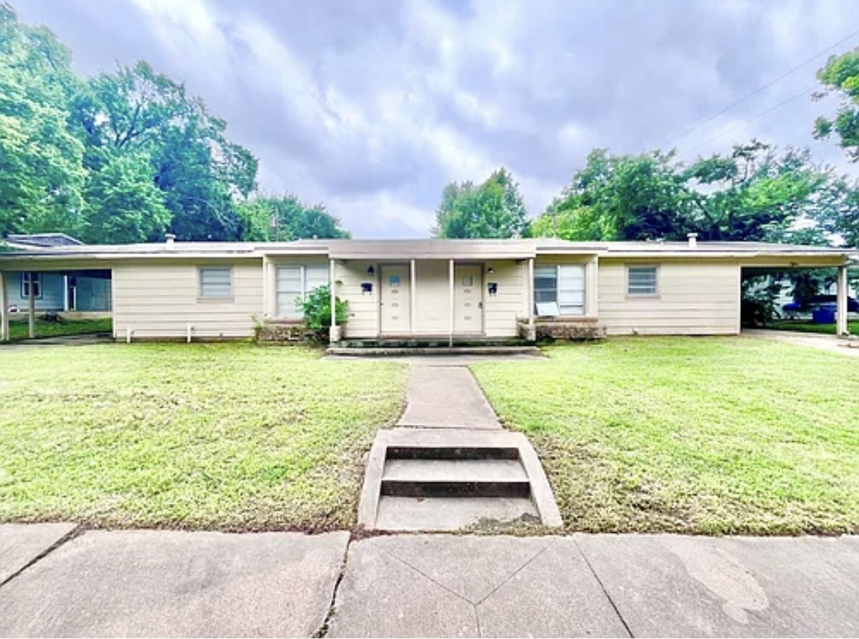 109 Vandenburg Drive Denison TX 75020