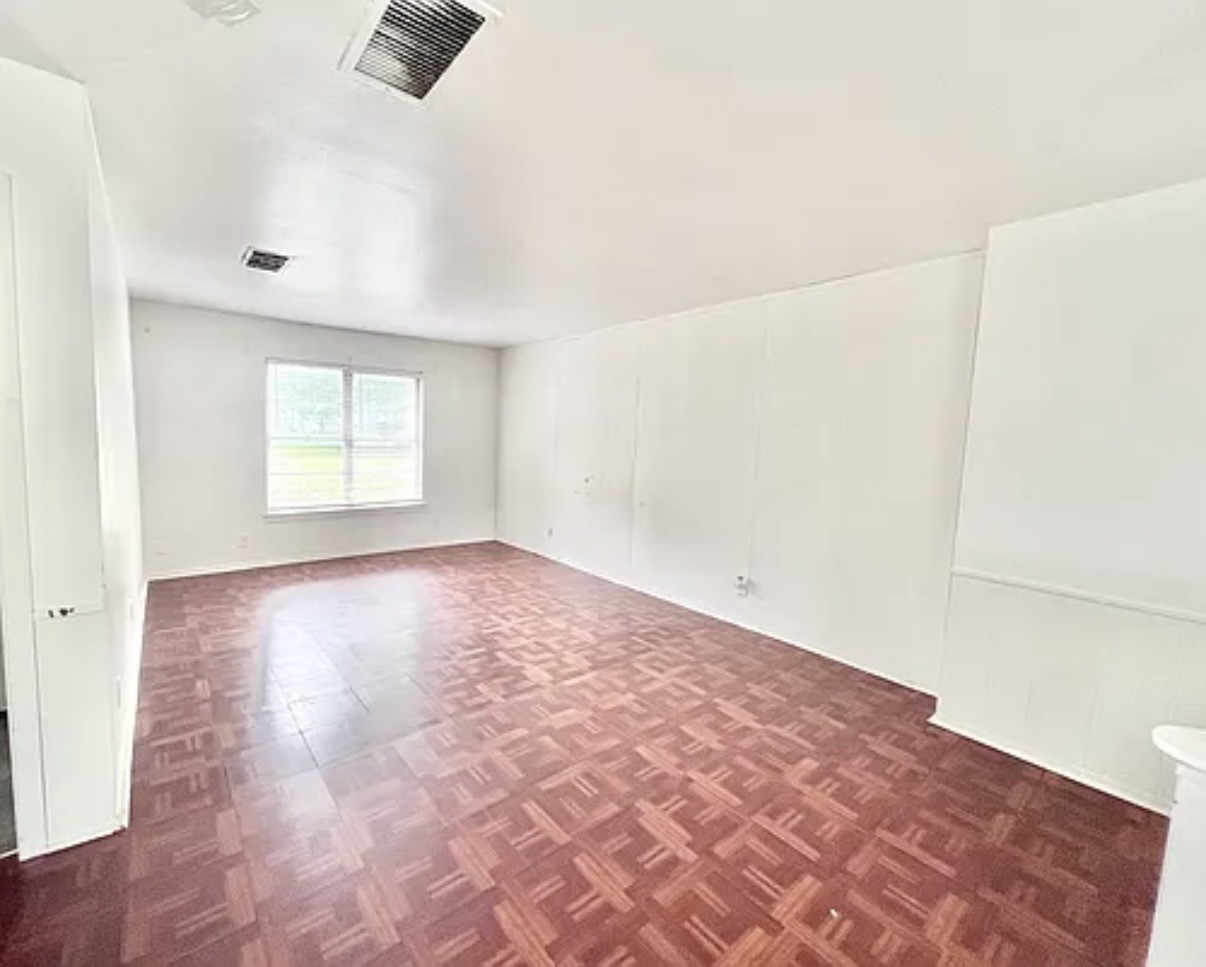 109 Vandenburg Drive Denison TX 75020