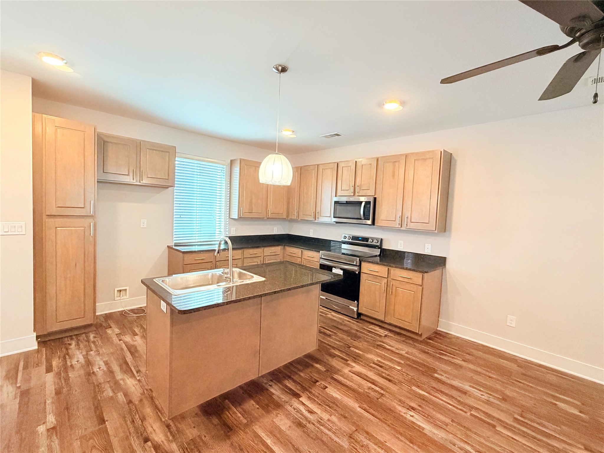 212 Stellariga Place Dallas TX 75203
