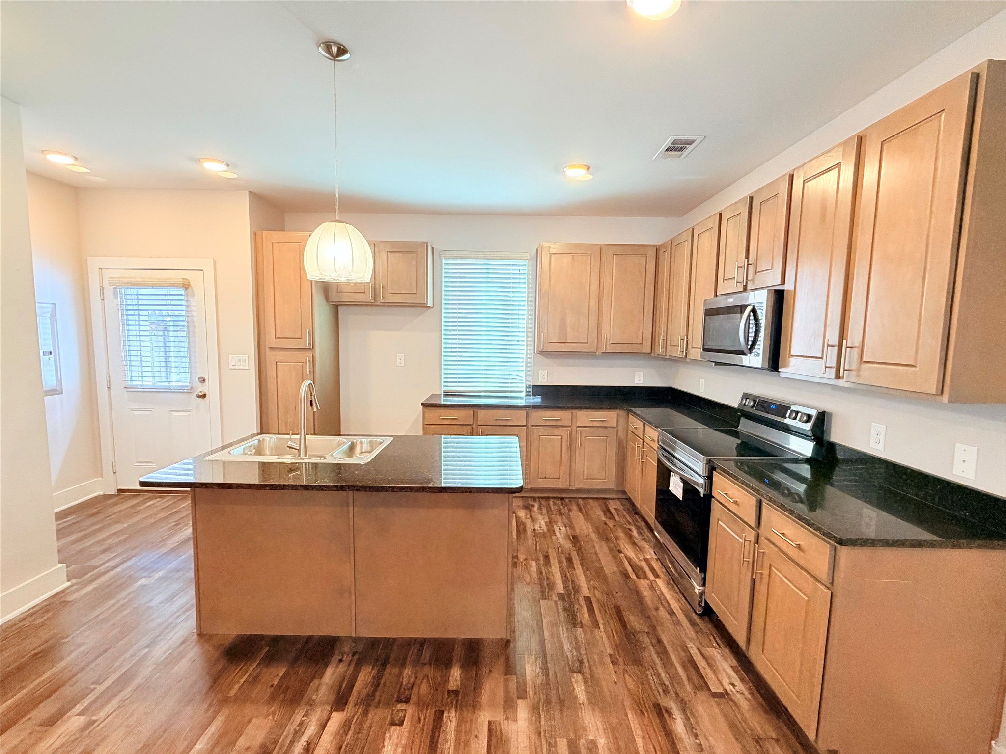 212 Stellariga Place Dallas TX 75203