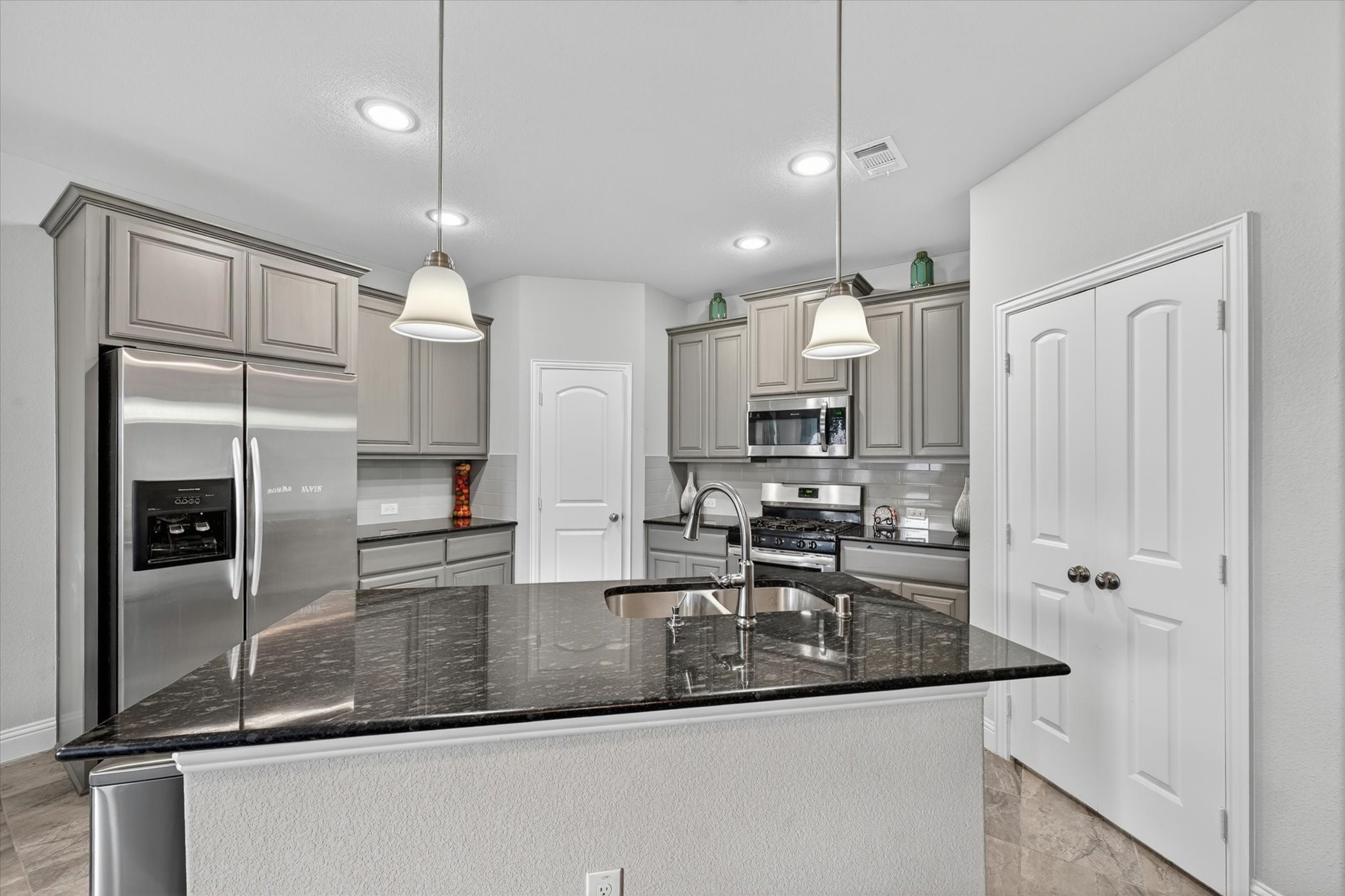 7815 Cottonwood Drive Greenville TX 75402