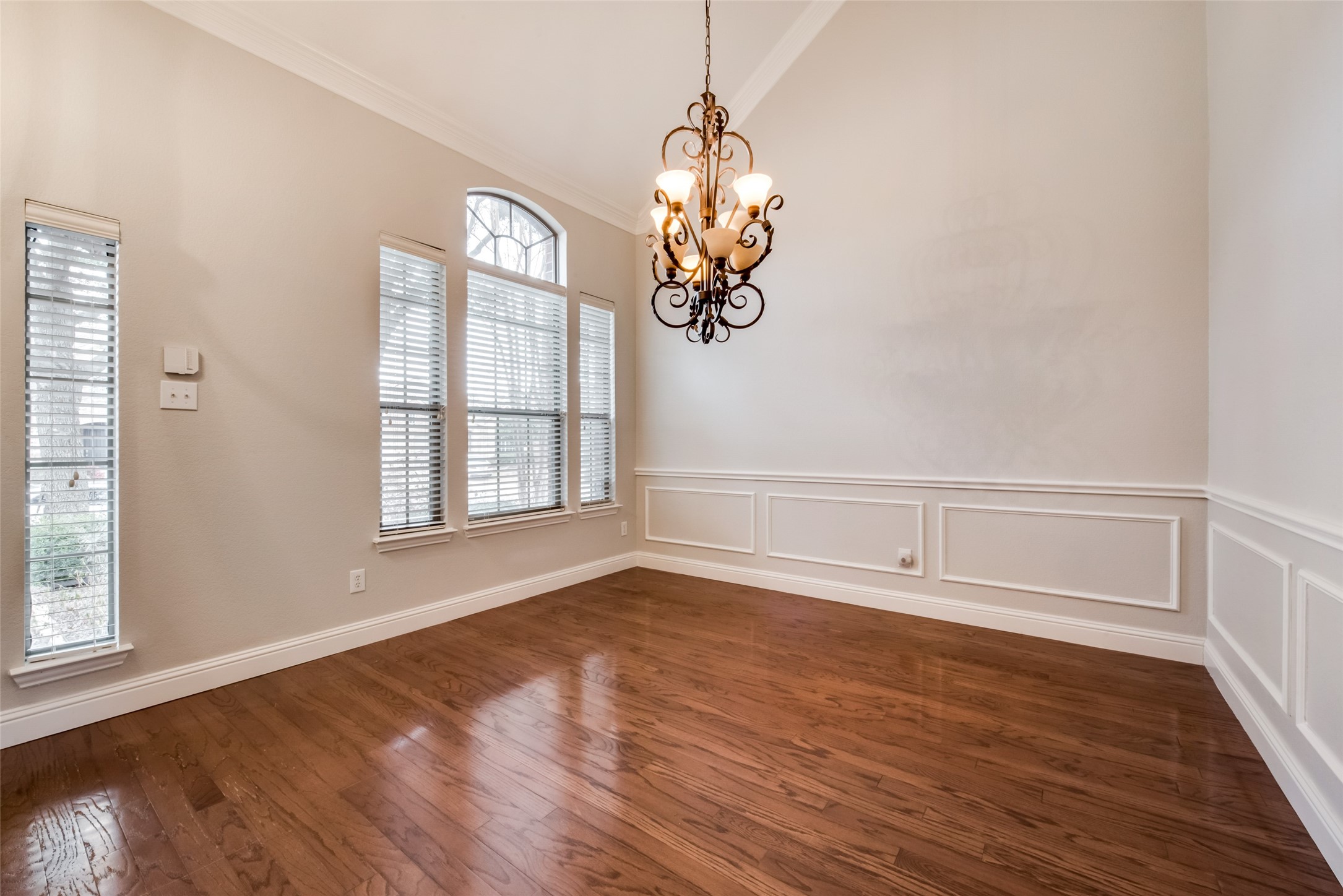 2569 Pinnacle Point Drive Grand Prairie TX 75054