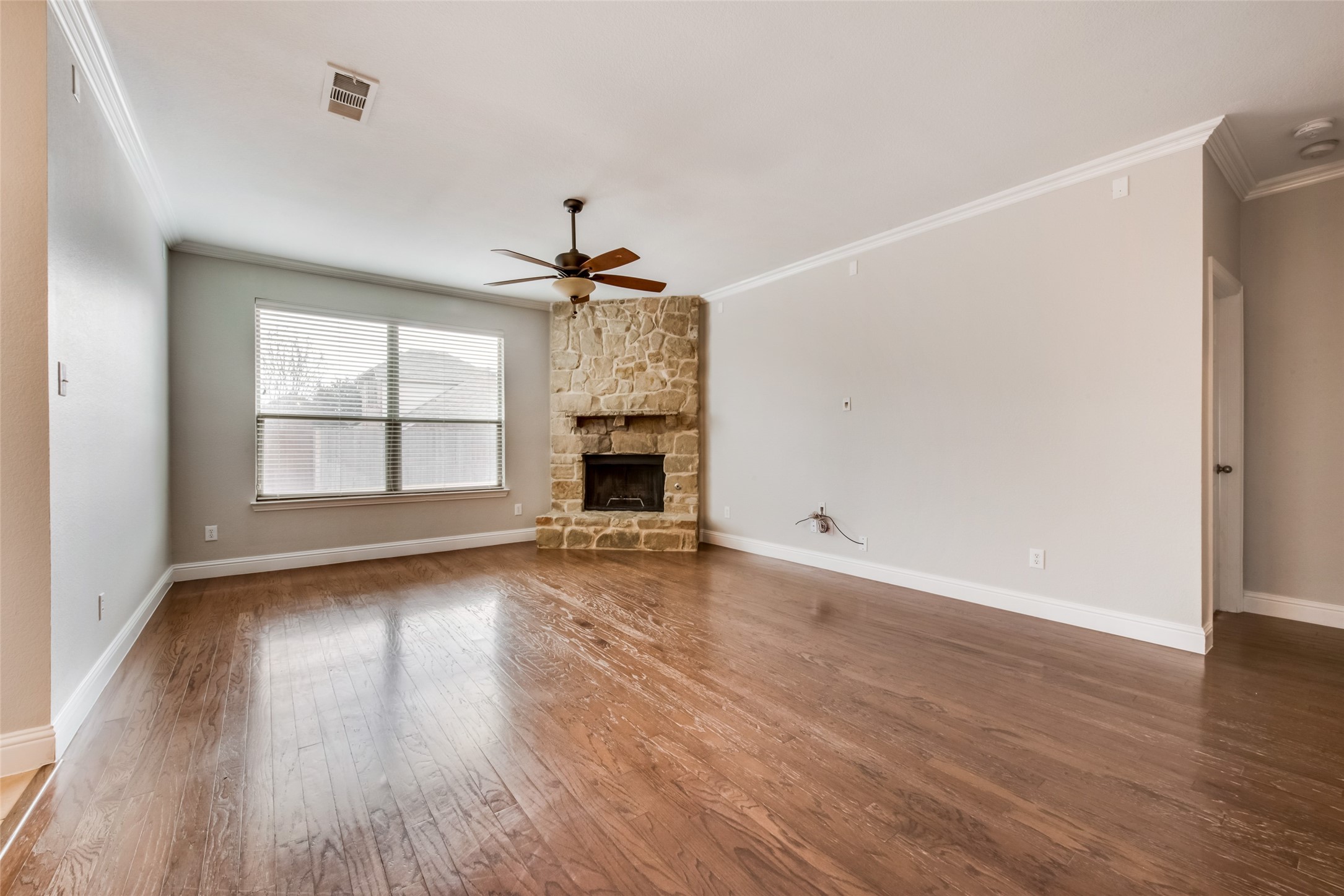 2569 Pinnacle Point Drive Grand Prairie TX 75054
