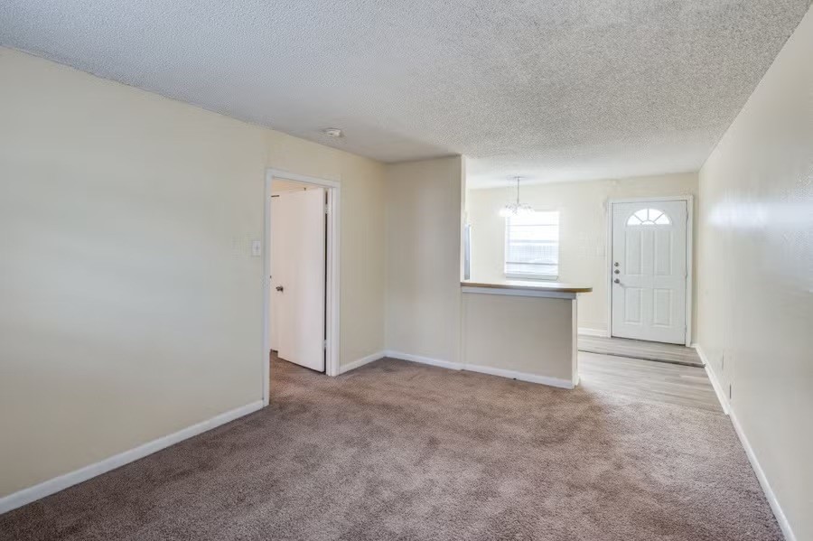 512 S Delaware Street Irving TX 75060
