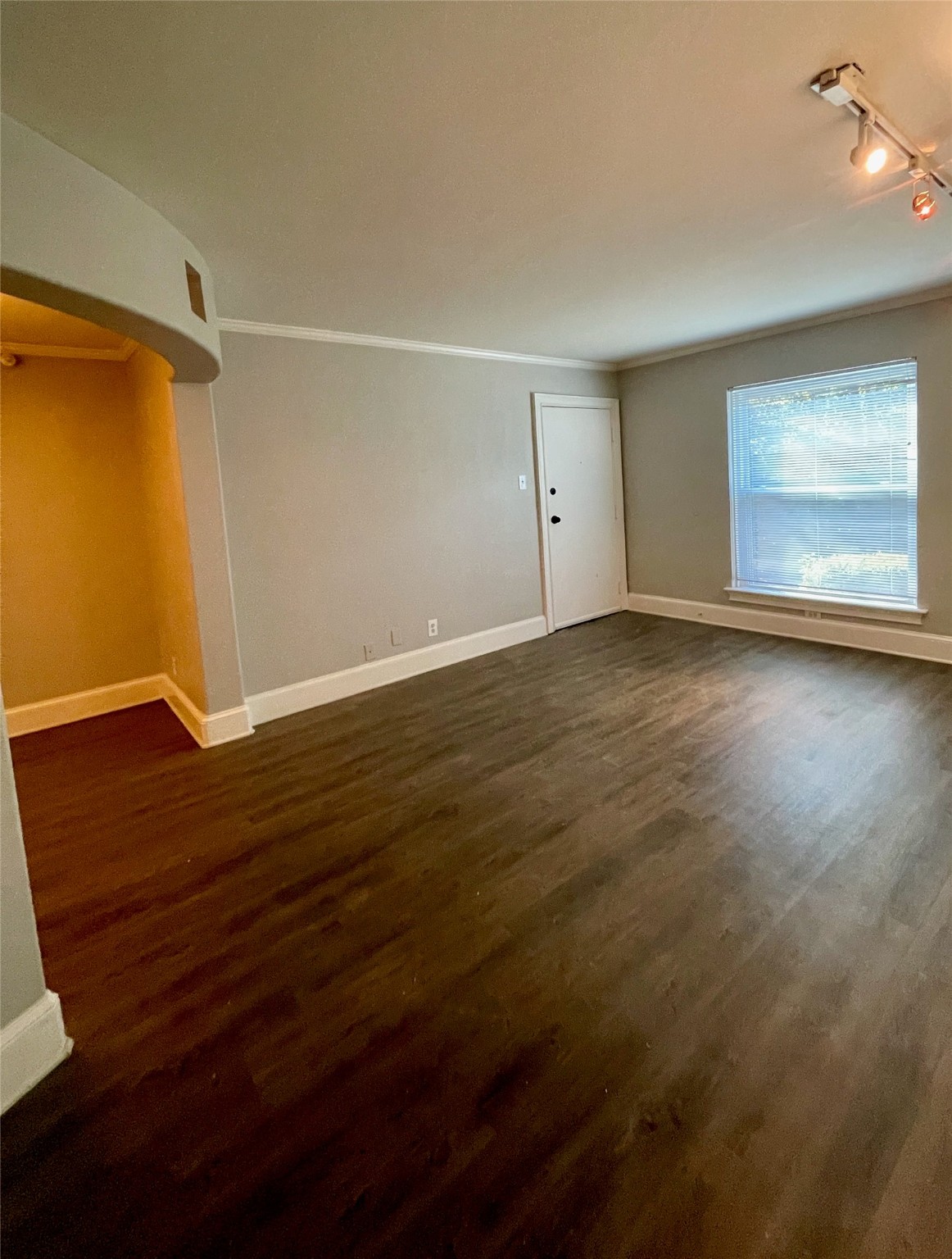 3215 Douglas Avenue Dallas TX 75219