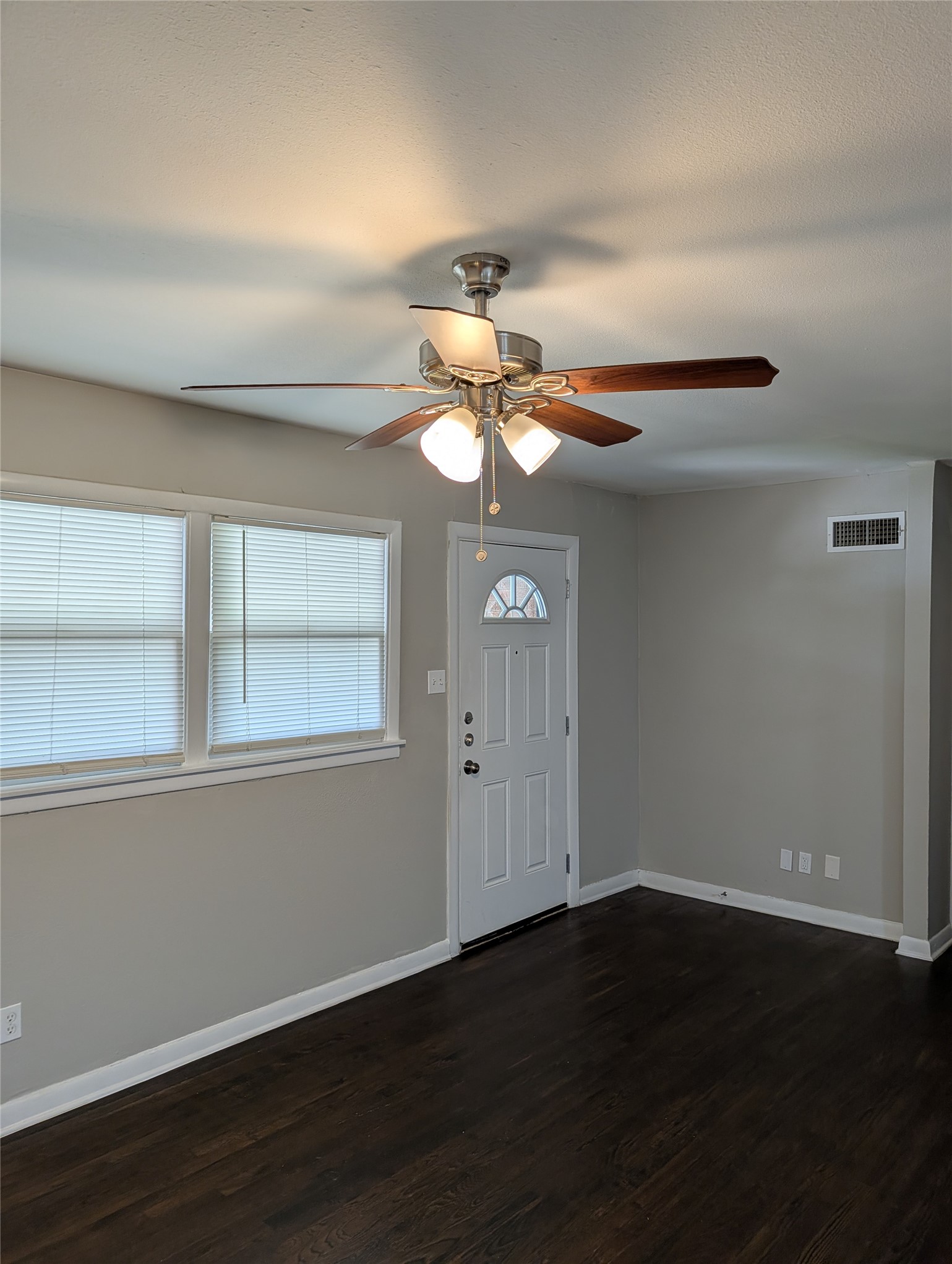 3745 Willomet Avenue Fort Worth TX 76133