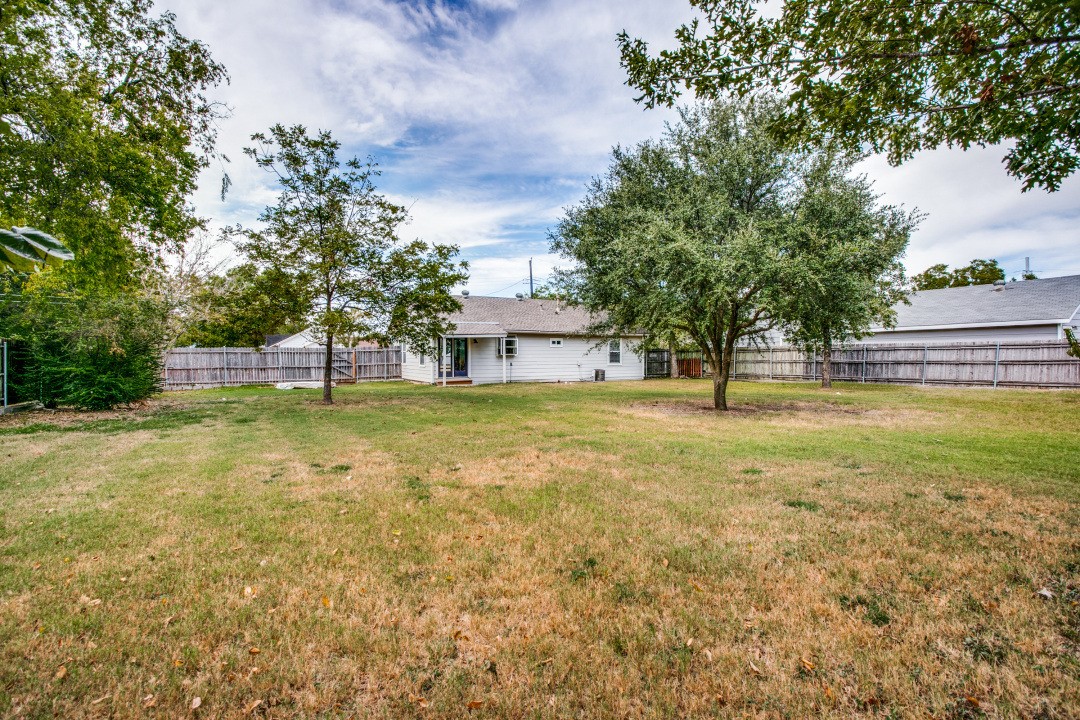 508 N Pine Street Roanoke TX 76262