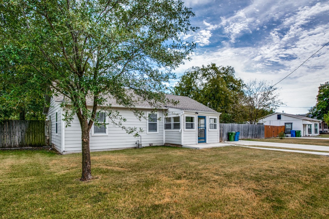 508 N Pine Street Roanoke TX 76262