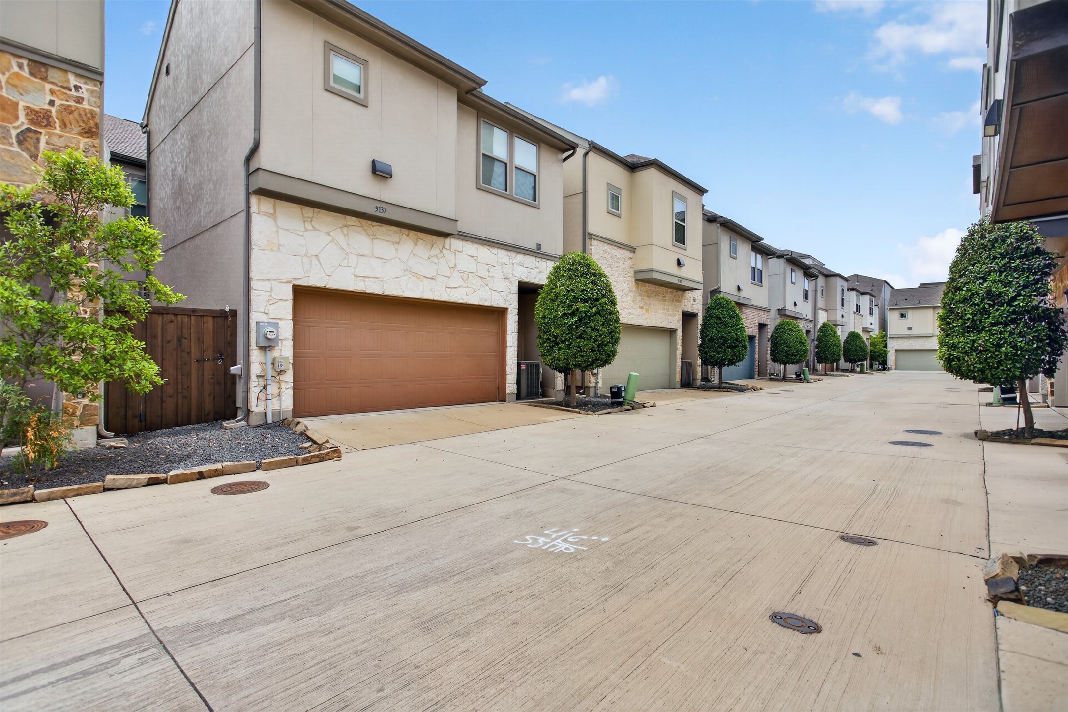 5137 Artemesia Lane Dallas TX 75209