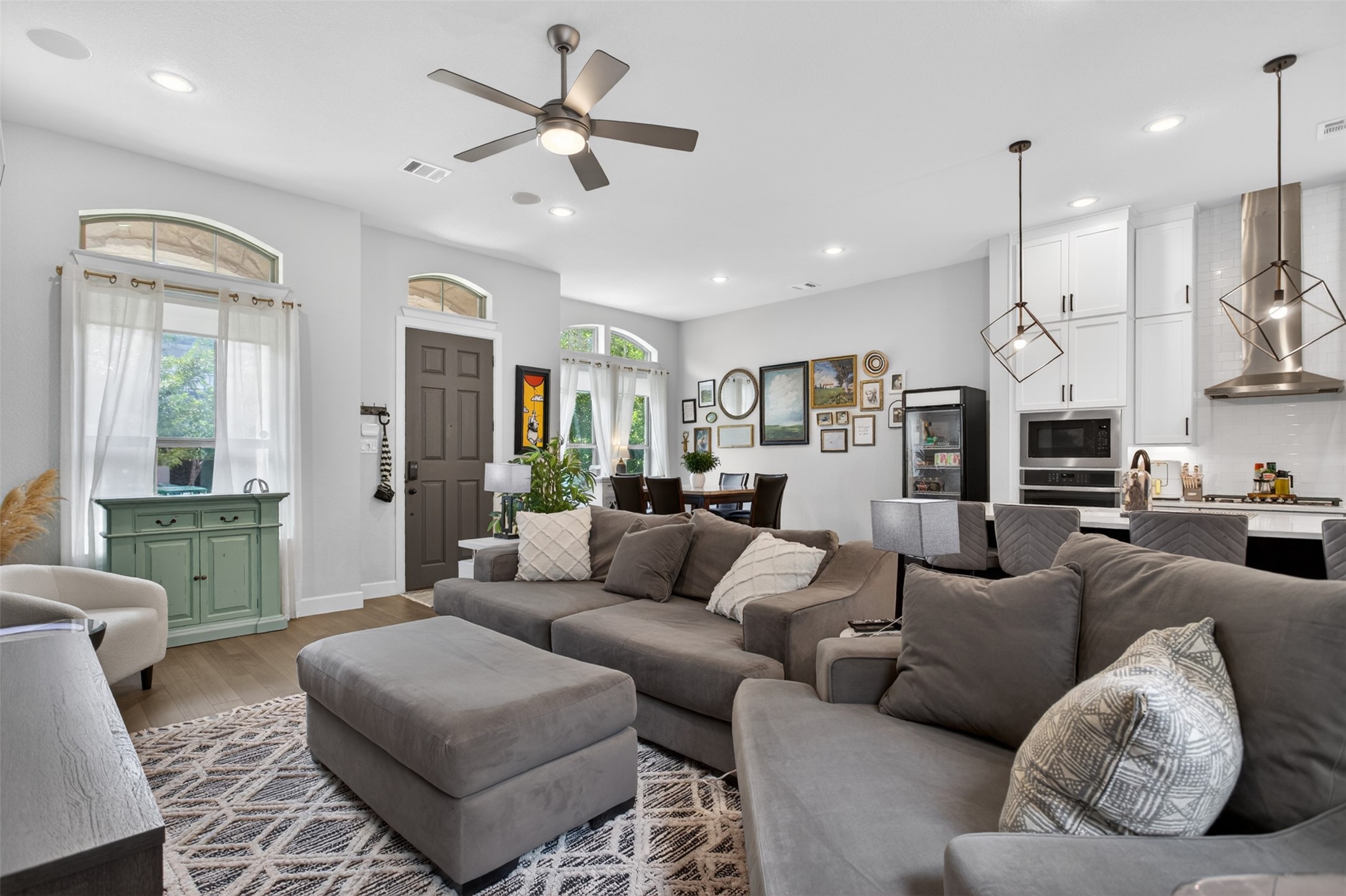 5137 Artemesia Lane Dallas TX 75209
