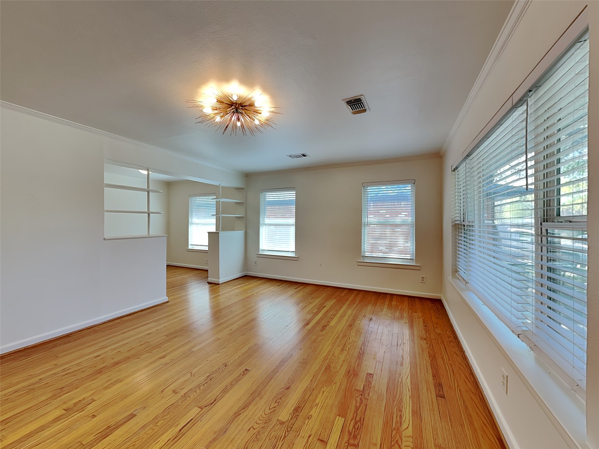 2102 Elmwood Boulevard Dallas TX 75224