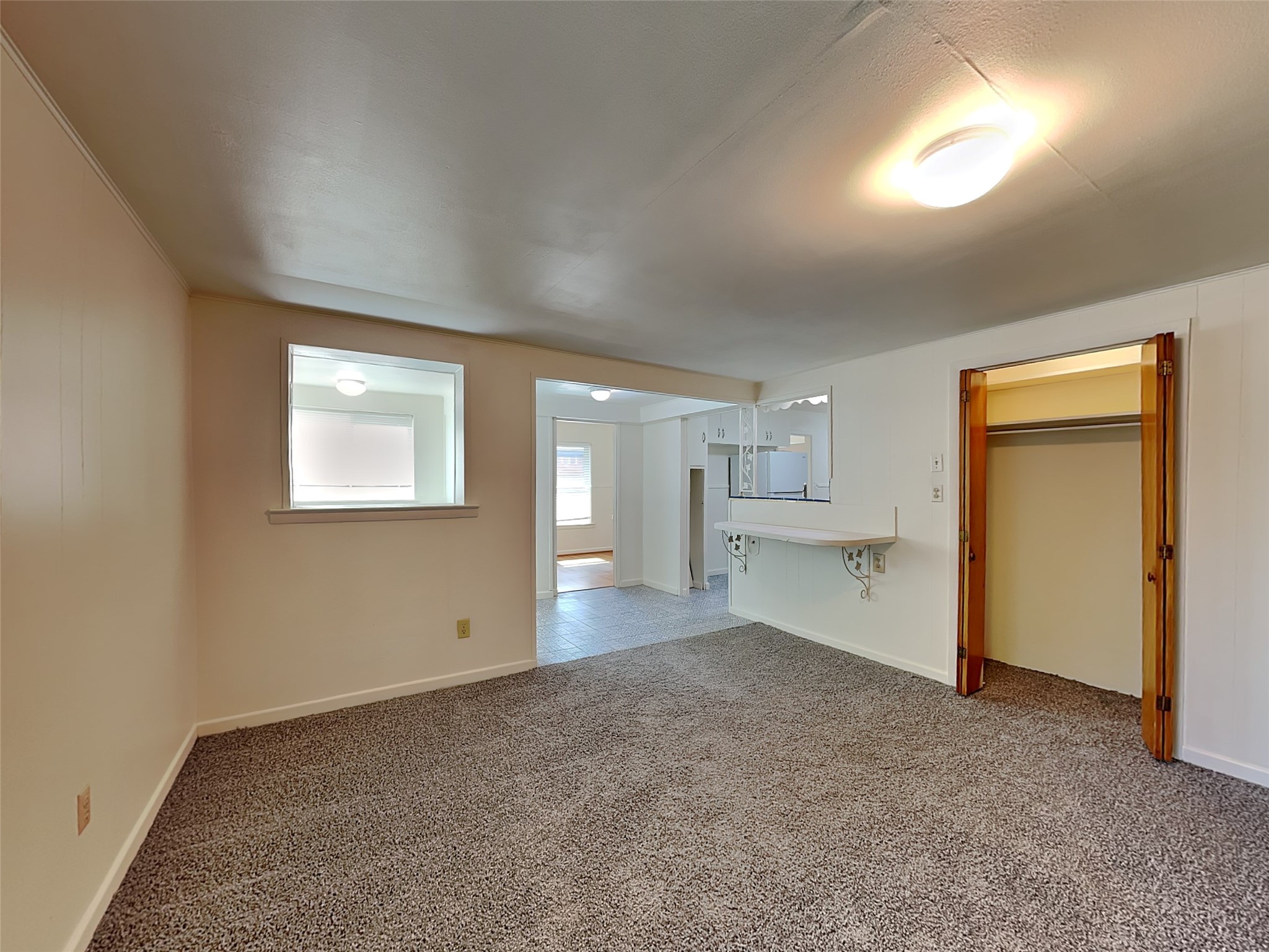 2102 Elmwood Boulevard Dallas TX 75224