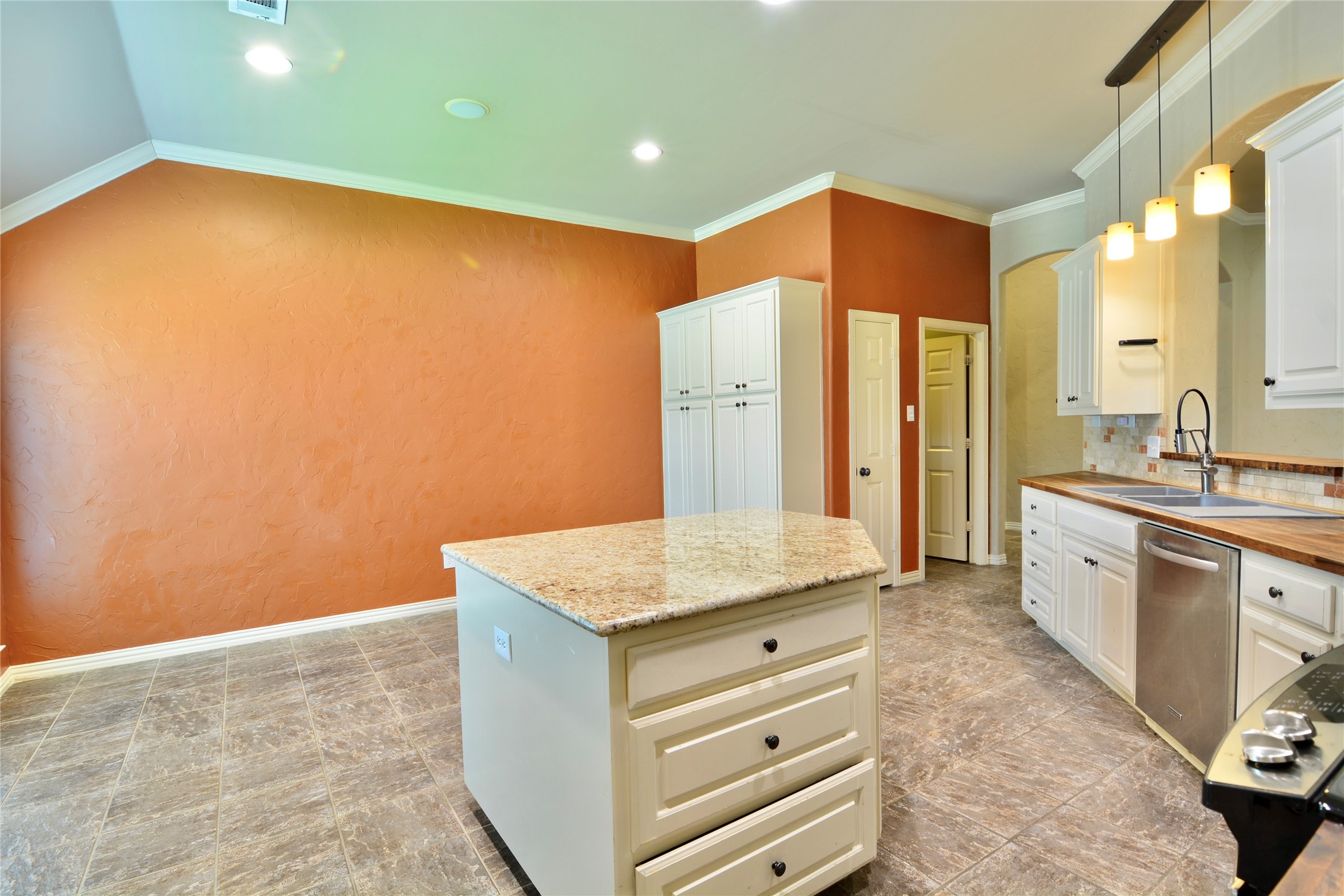 1 Leighton Court Mansfield TX 76063