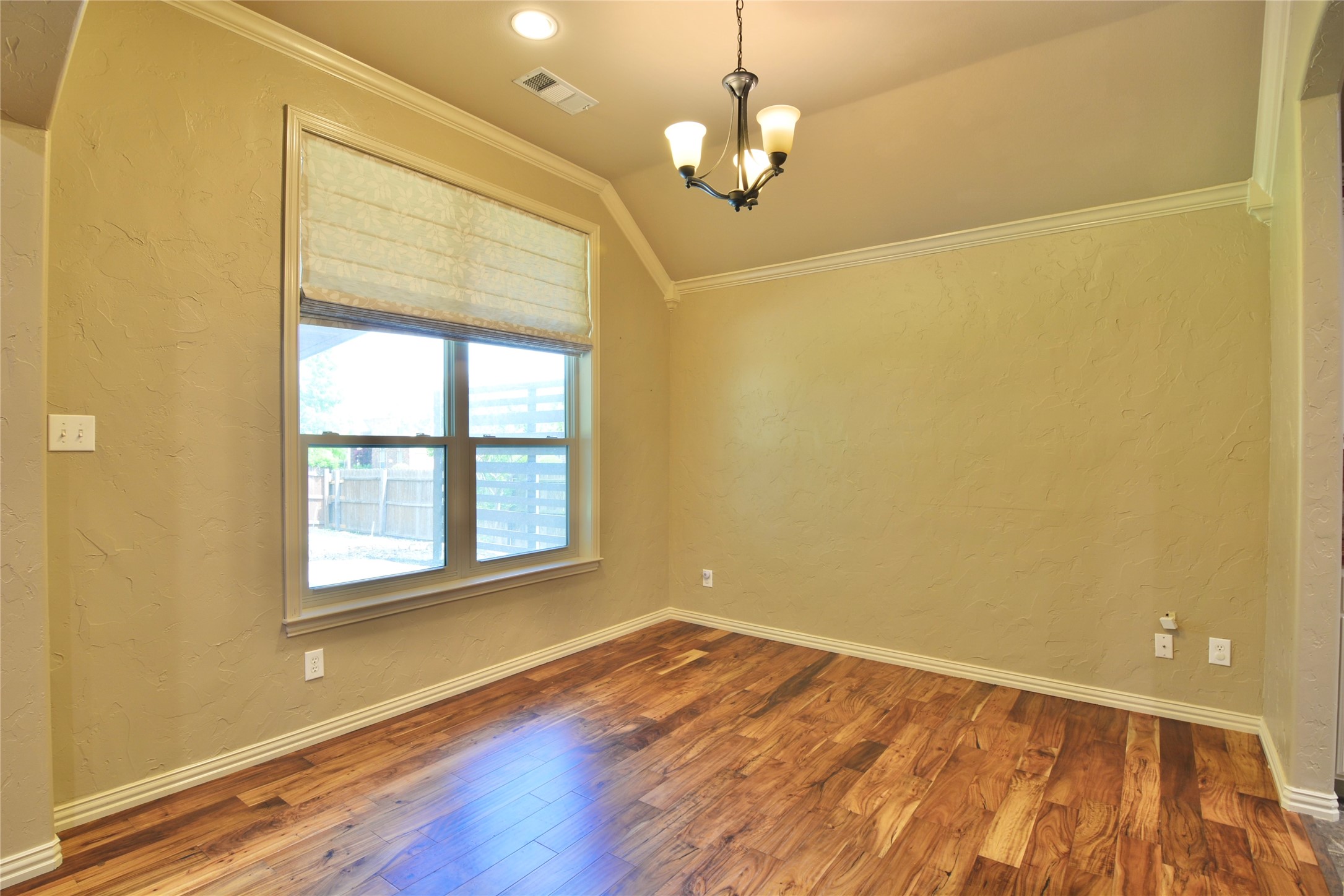 1 Leighton Court Mansfield TX 76063