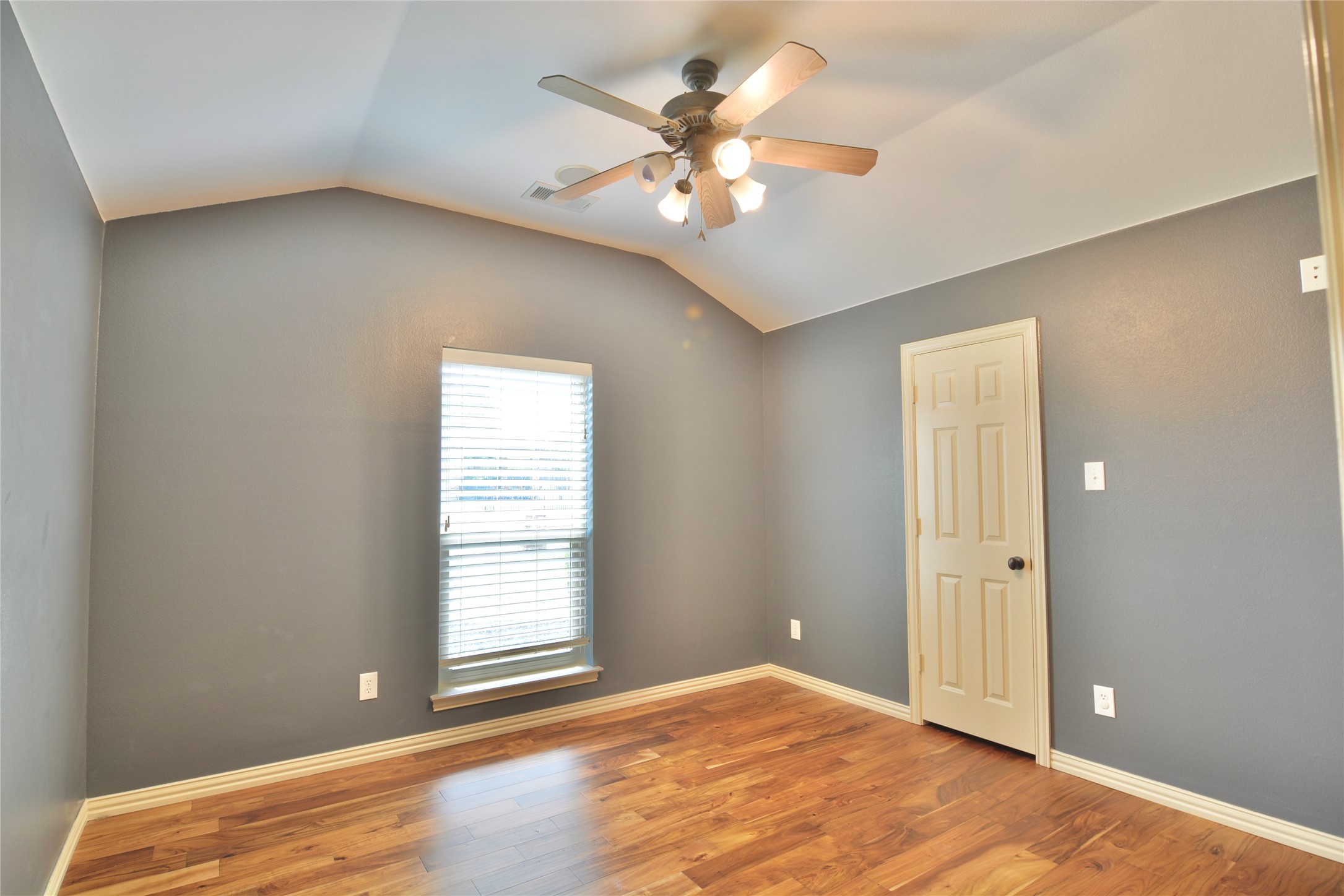 1 Leighton Court Mansfield TX 76063