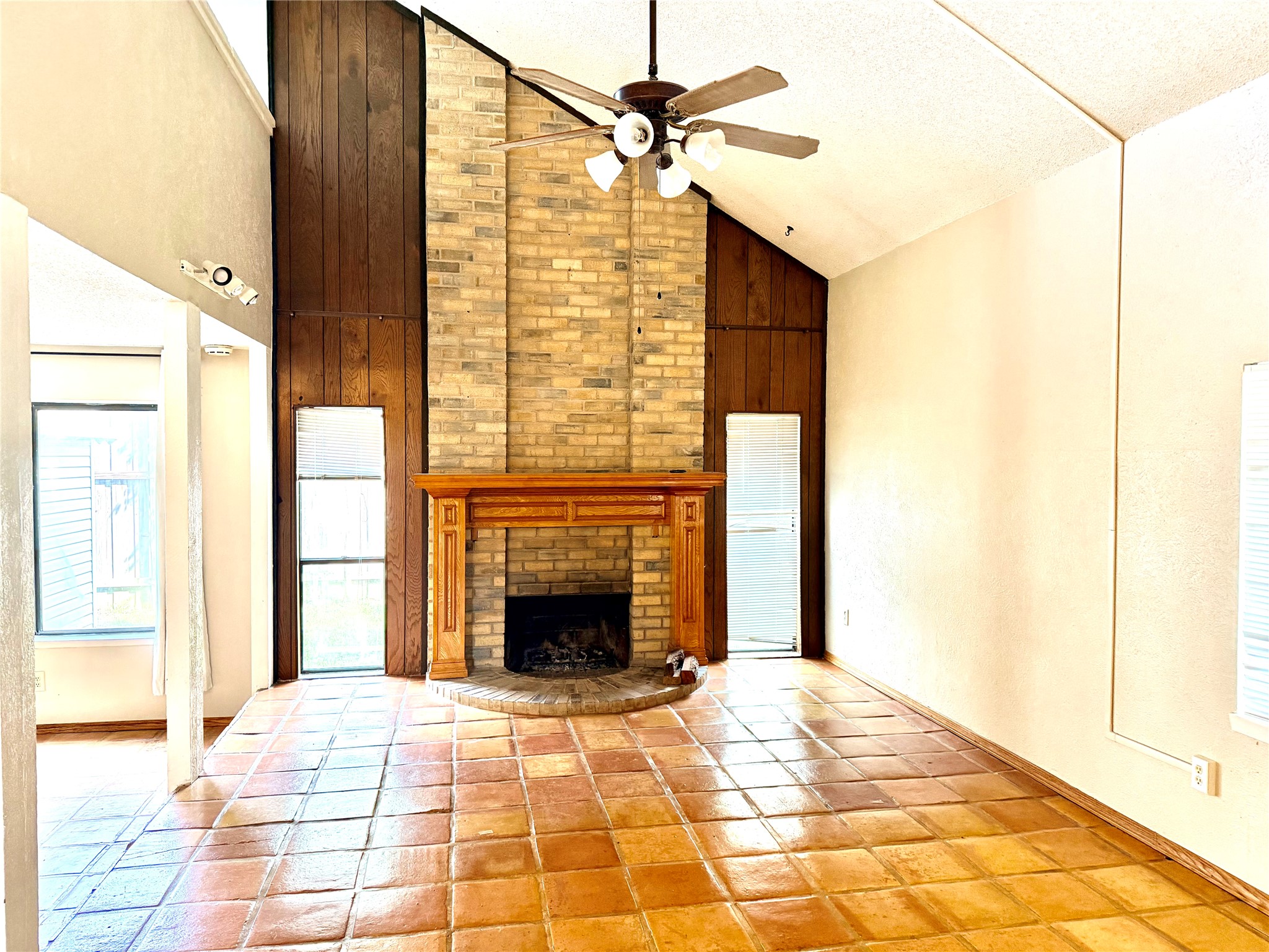 3309 Ivanhoe Lane Garland TX 75044