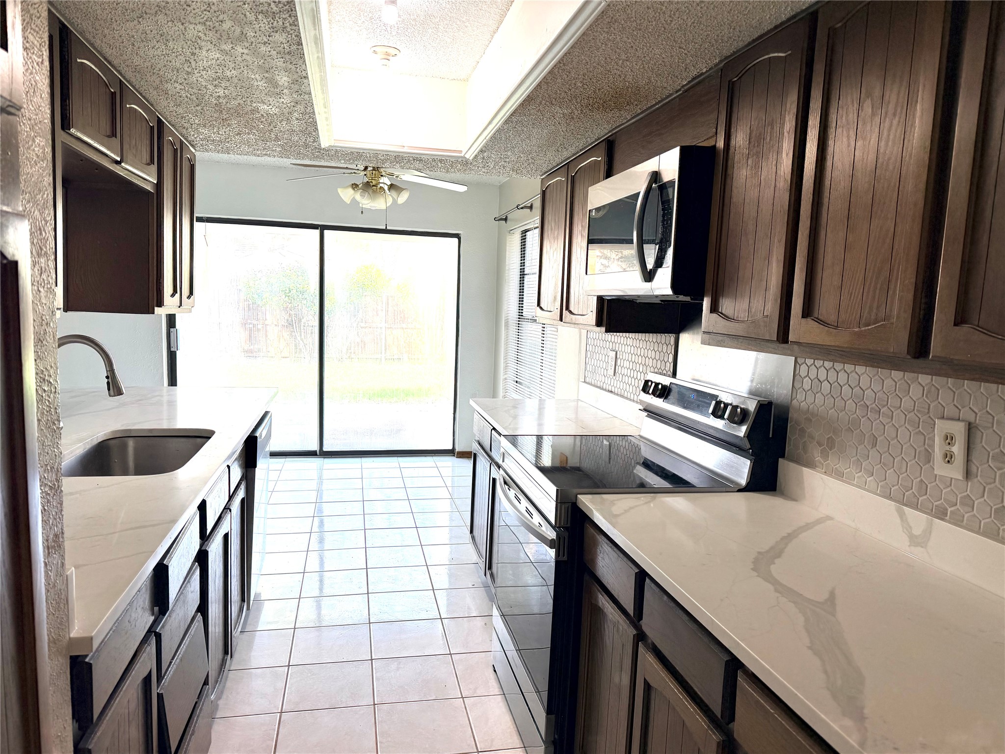 3309 Ivanhoe Lane Garland TX 75044