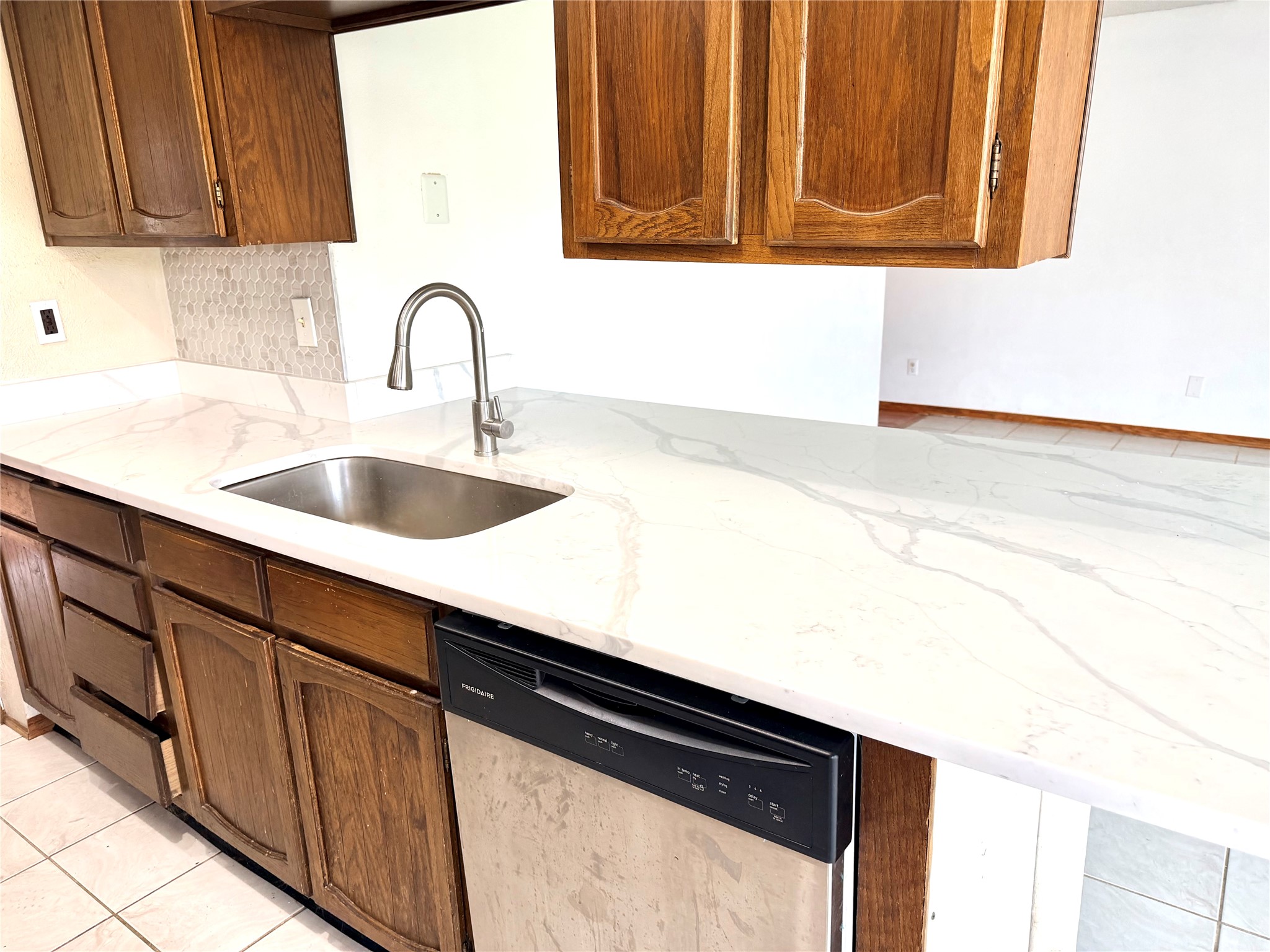 3309 Ivanhoe Lane Garland TX 75044