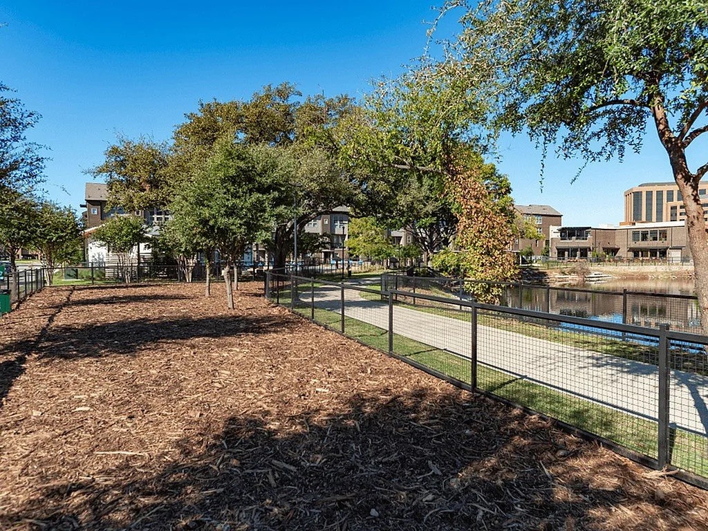 4020 Mcewen Road Farmers Branch TX 75244