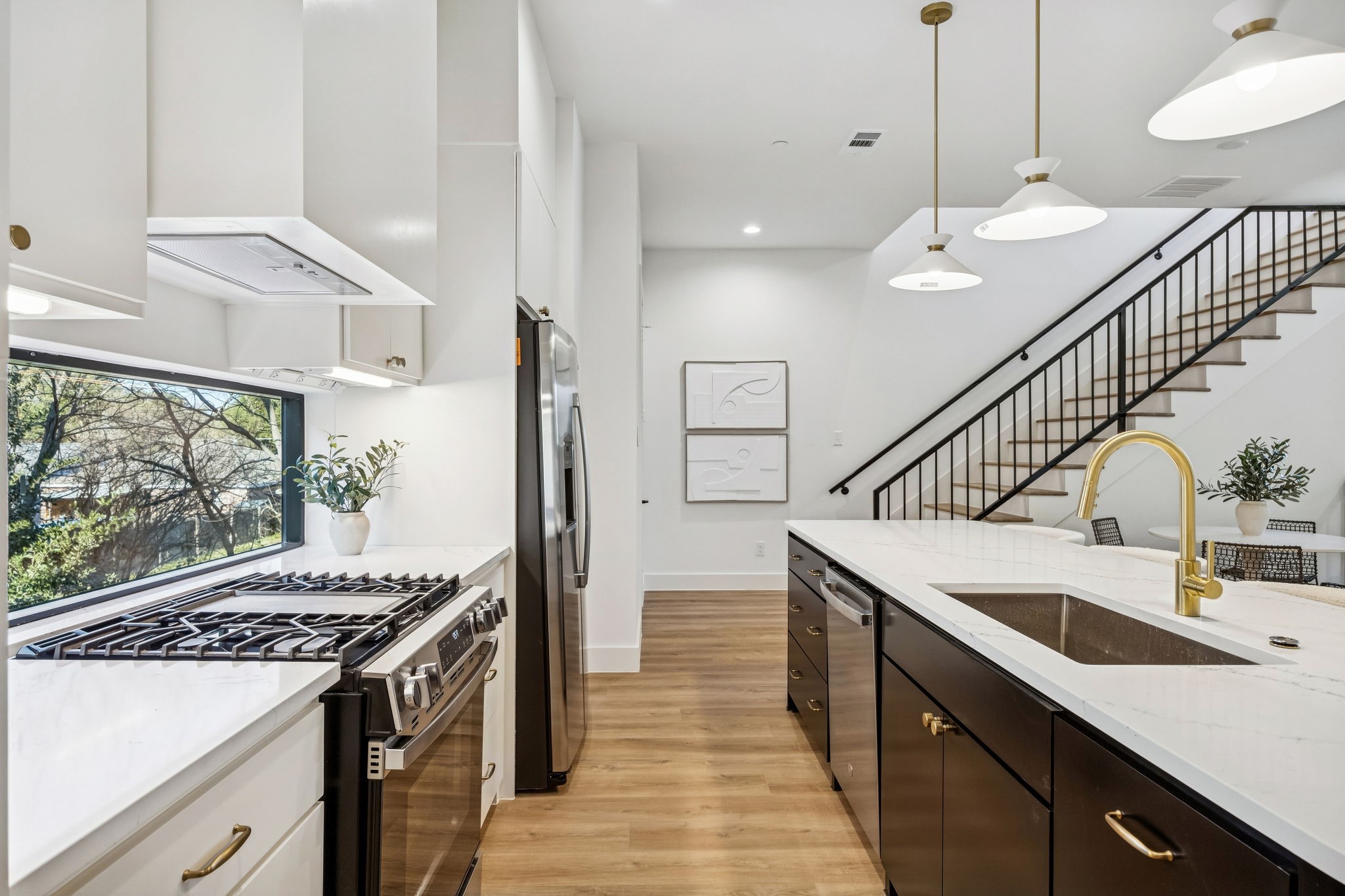 2147 Mail Avenue Dallas TX 75235