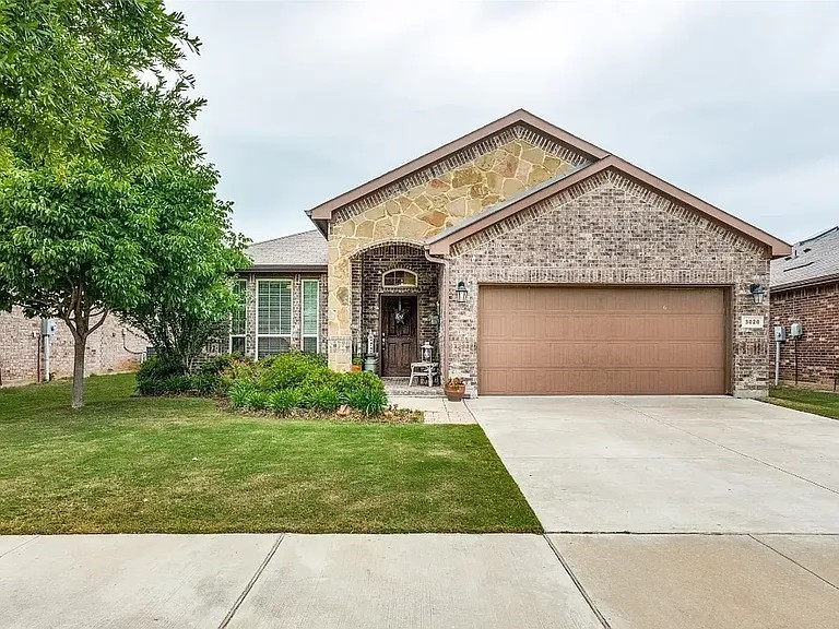 3020 Tamarack Lane Denton TX 76226