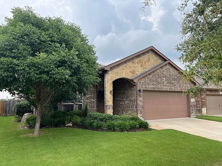 3020 Tamarack Lane Denton TX 76226