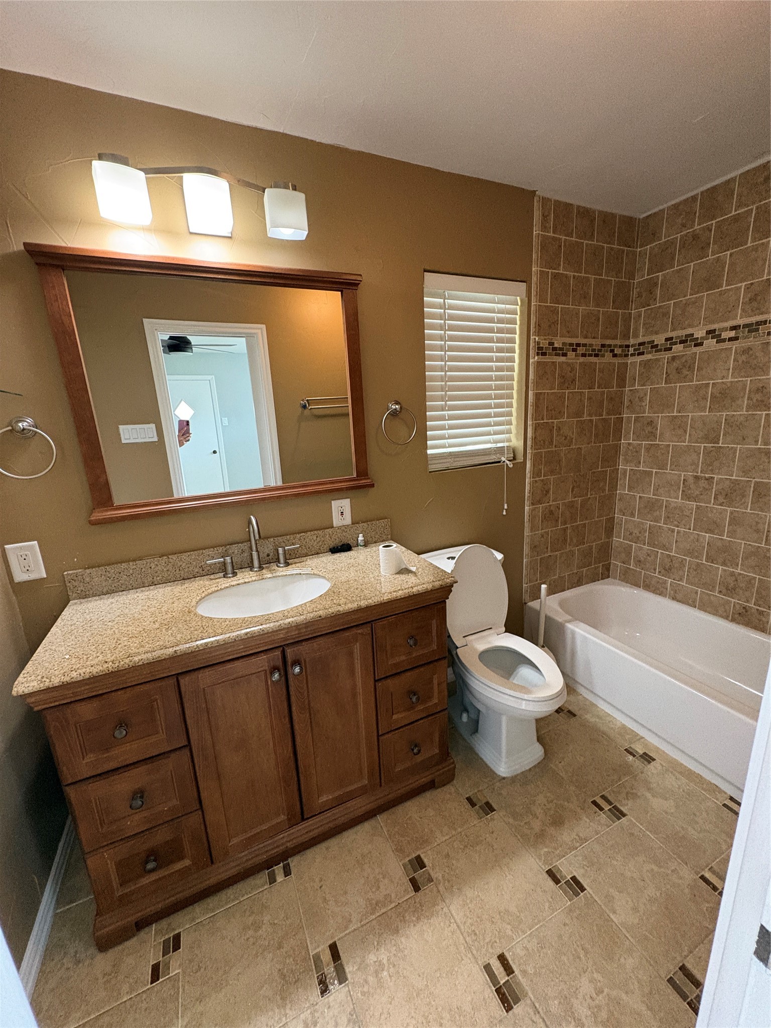 302 Van Rowe Avenue Duncanville TX 75116