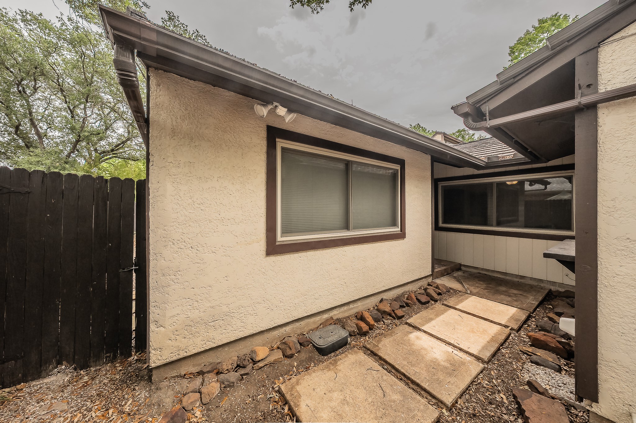 1001 Woodoak Court Fort Worth TX 76112